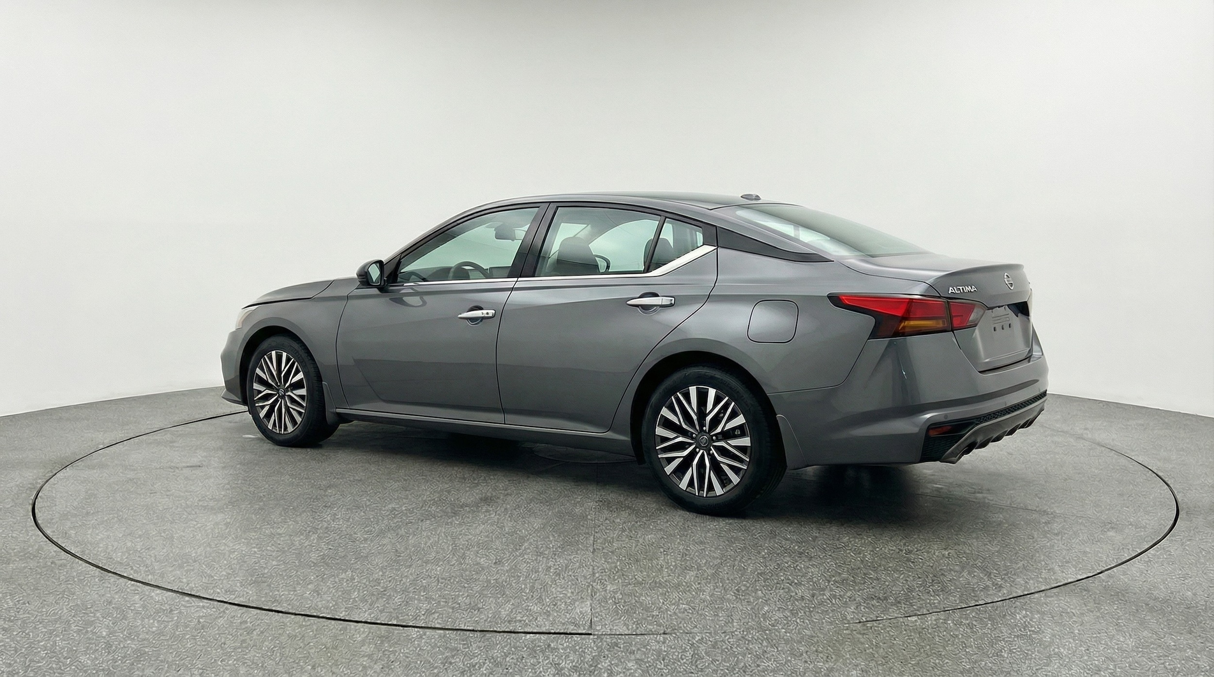 Thumbnail: 2025 Nissan Altima - 5