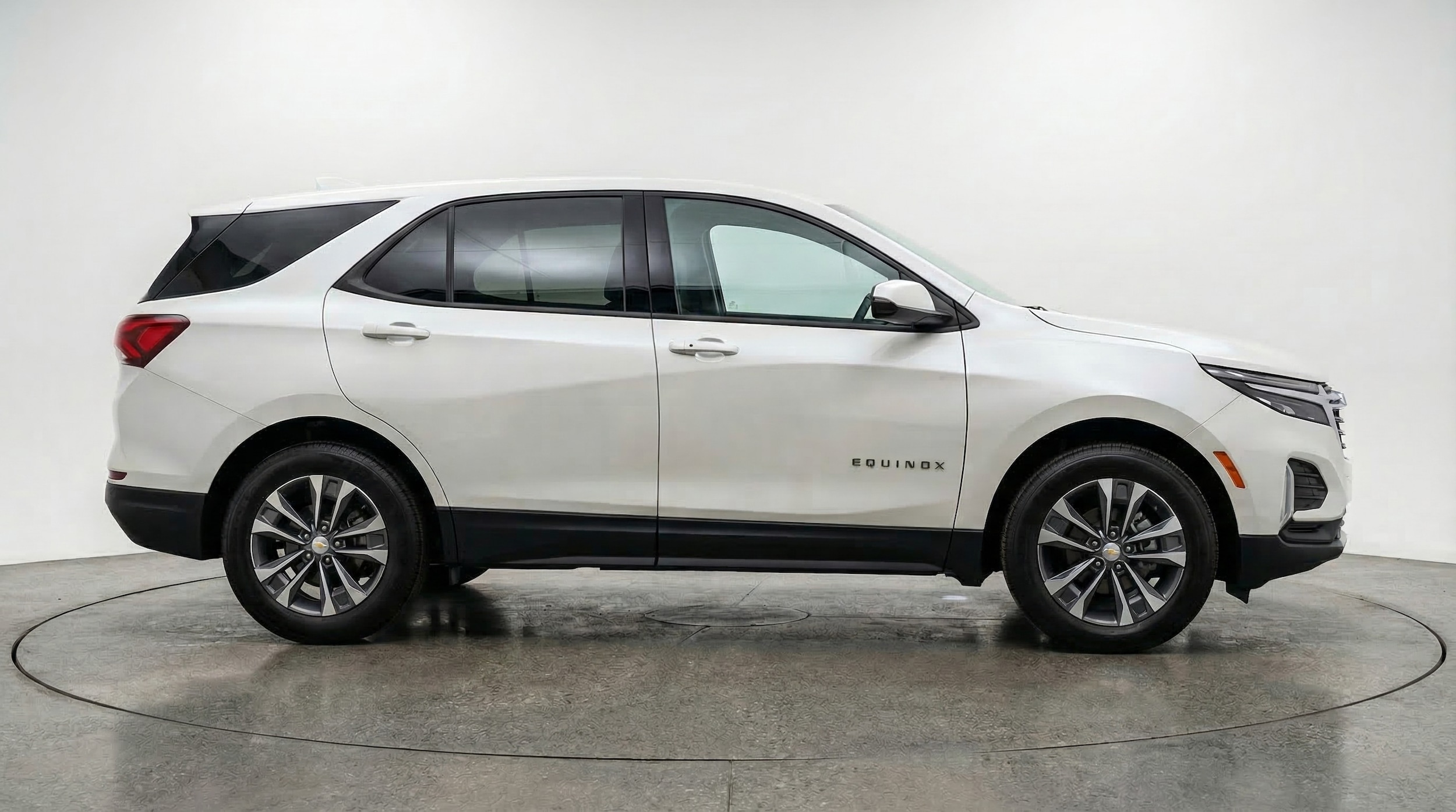 Thumbnail: 2025 Chevrolet Equinox - 8