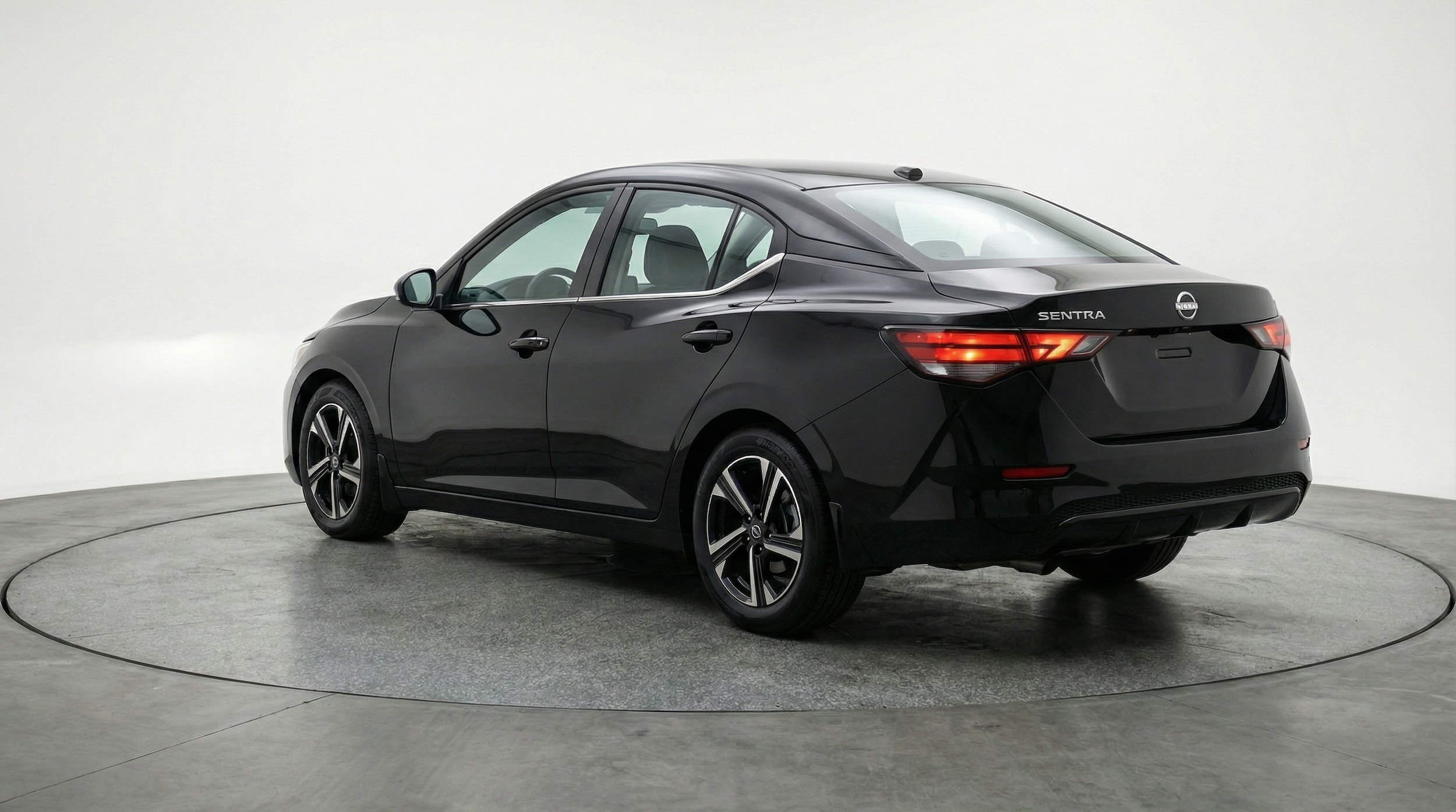 Thumbnail: 2025 Nissan Sentra - 5