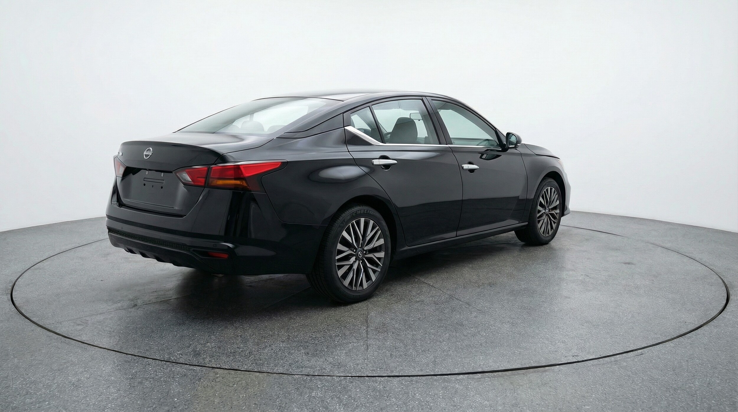 Thumbnail: 2025 Nissan Altima - 7