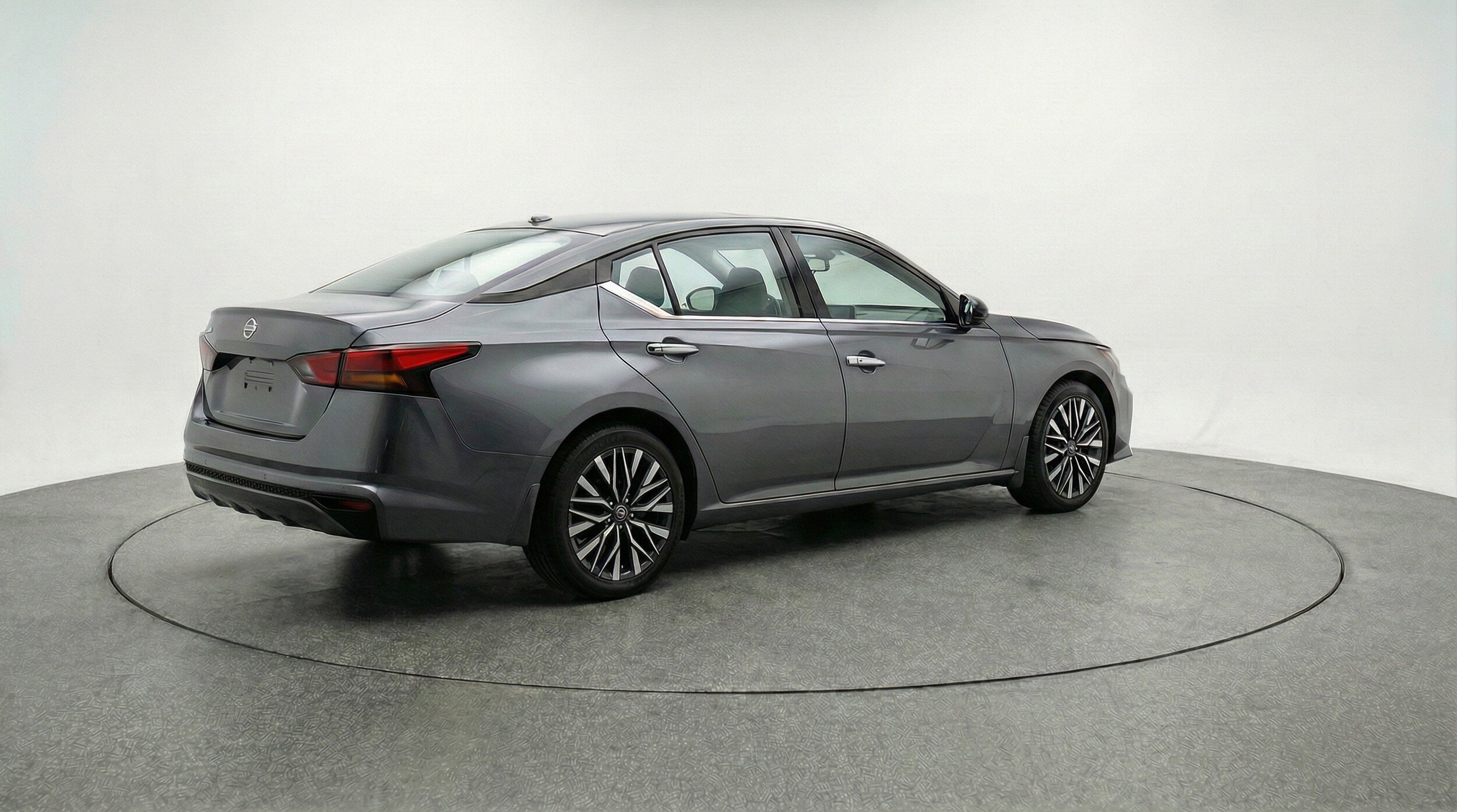 Thumbnail: 2025 Nissan Altima - 9