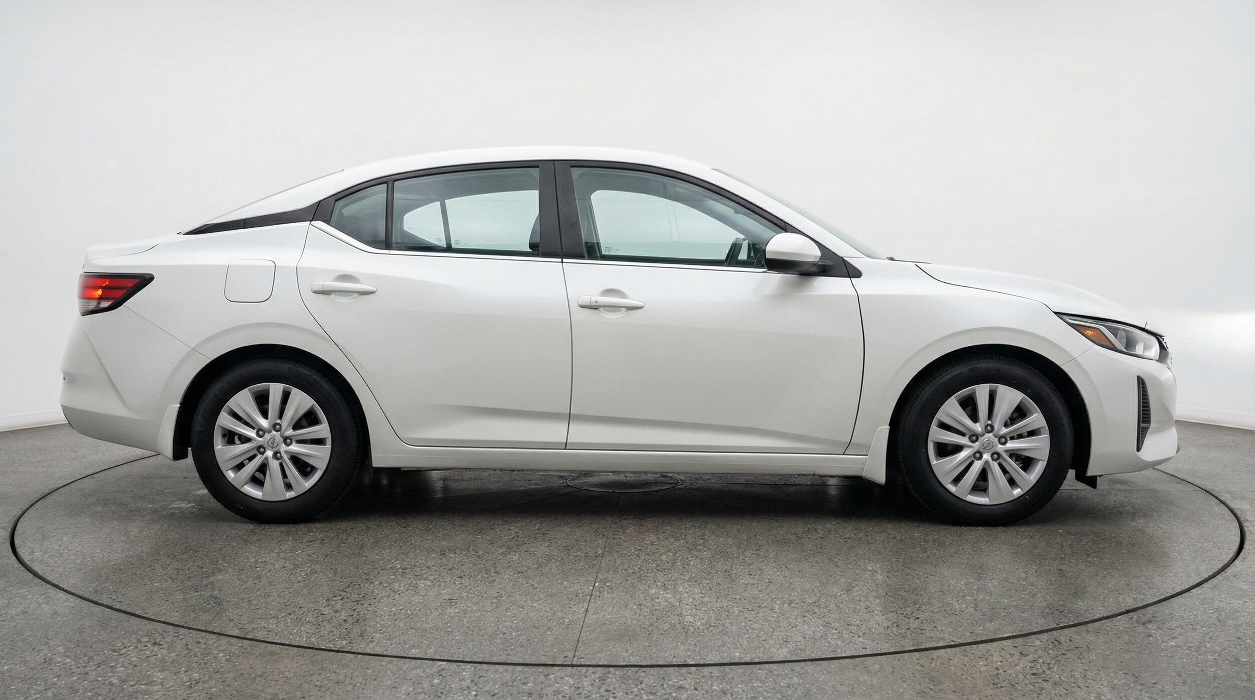 Thumbnail: 2025 Nissan Sentra - 8