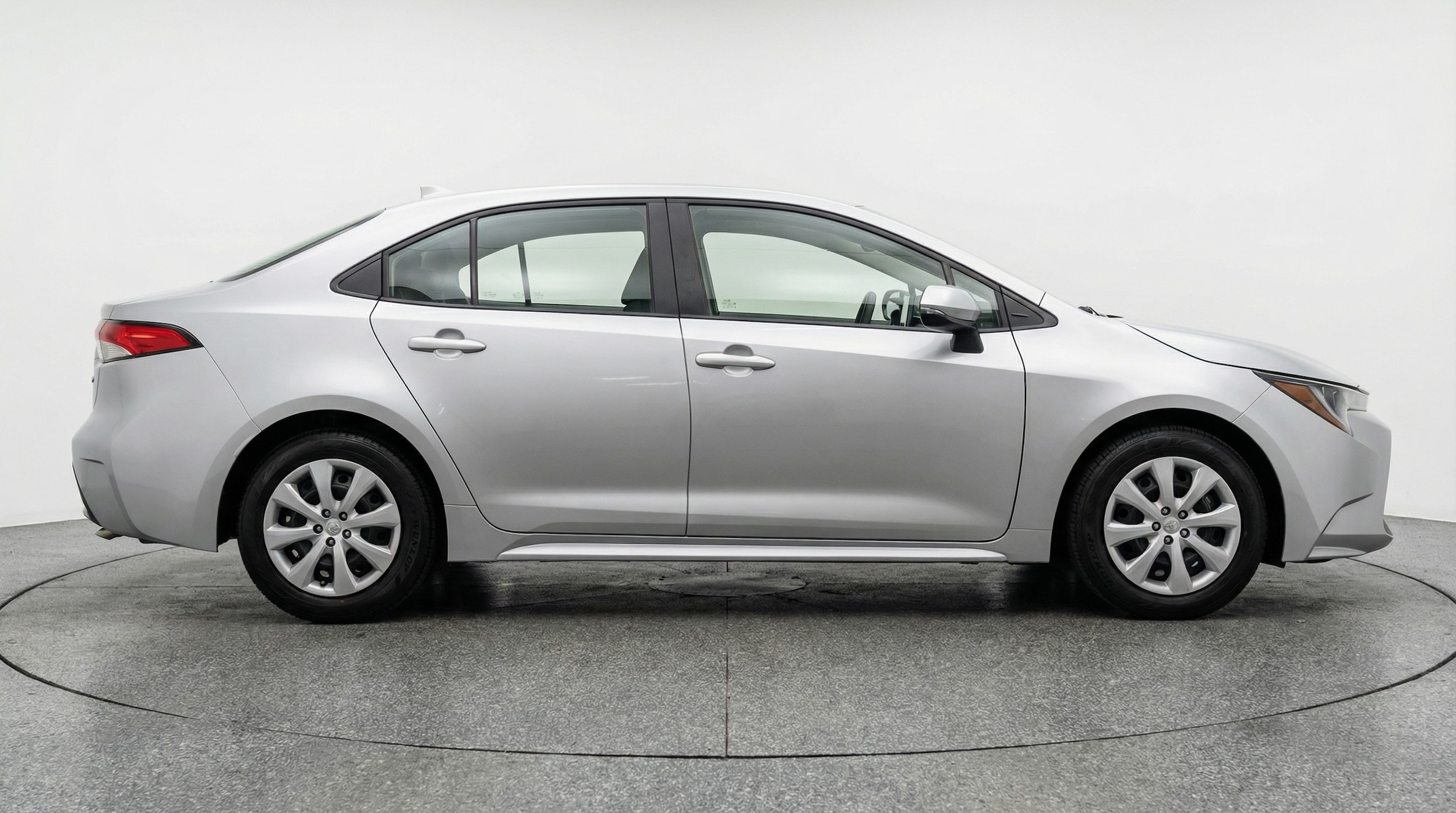 Thumbnail: 2025 Toyota Corolla - 8