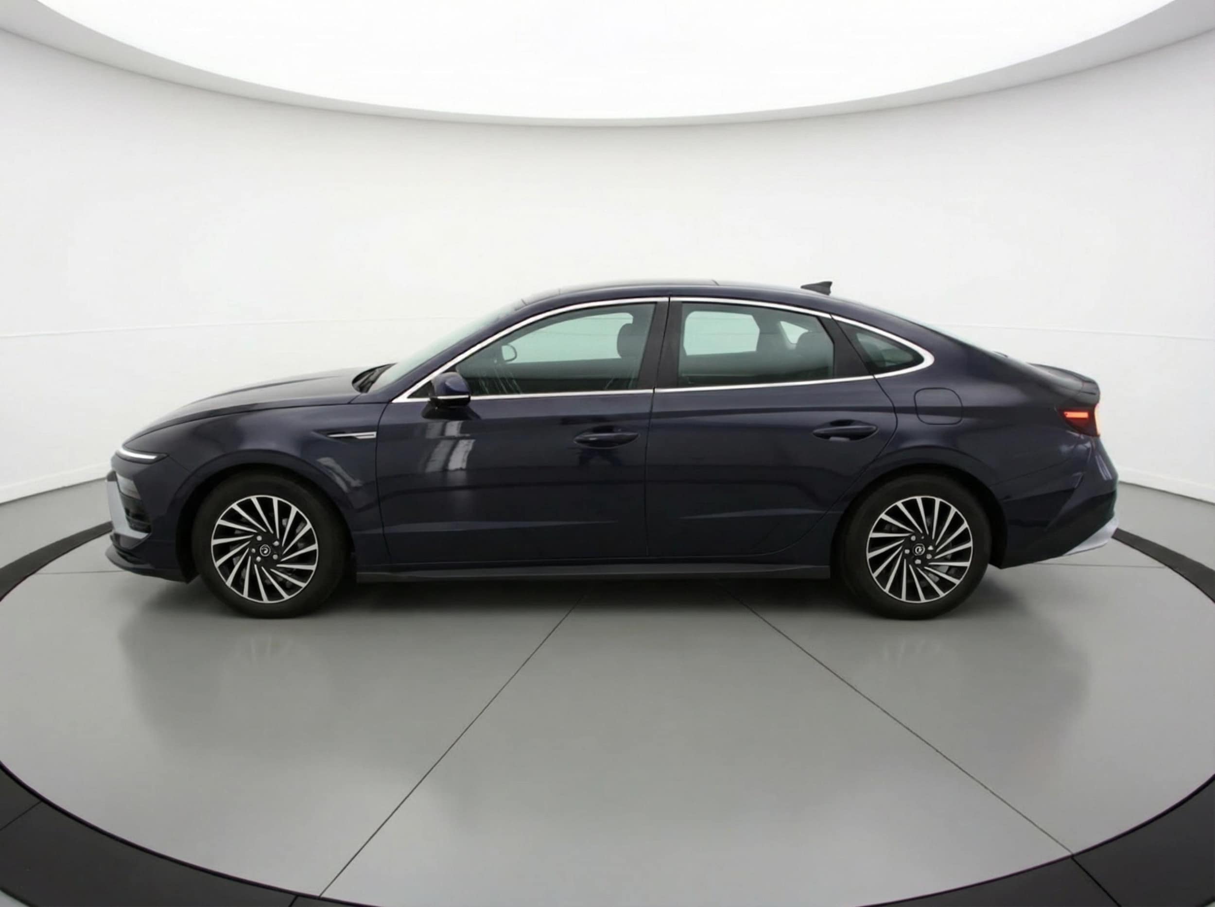 Thumbnail: 2025 Hyundai Sonata - 4