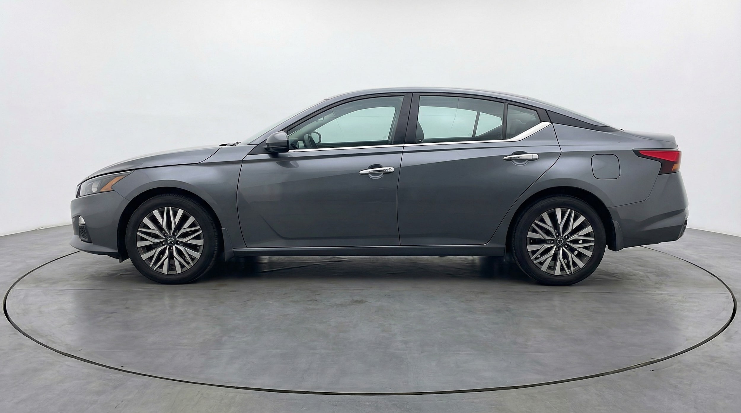 Thumbnail: 2025 Nissan Altima - 4