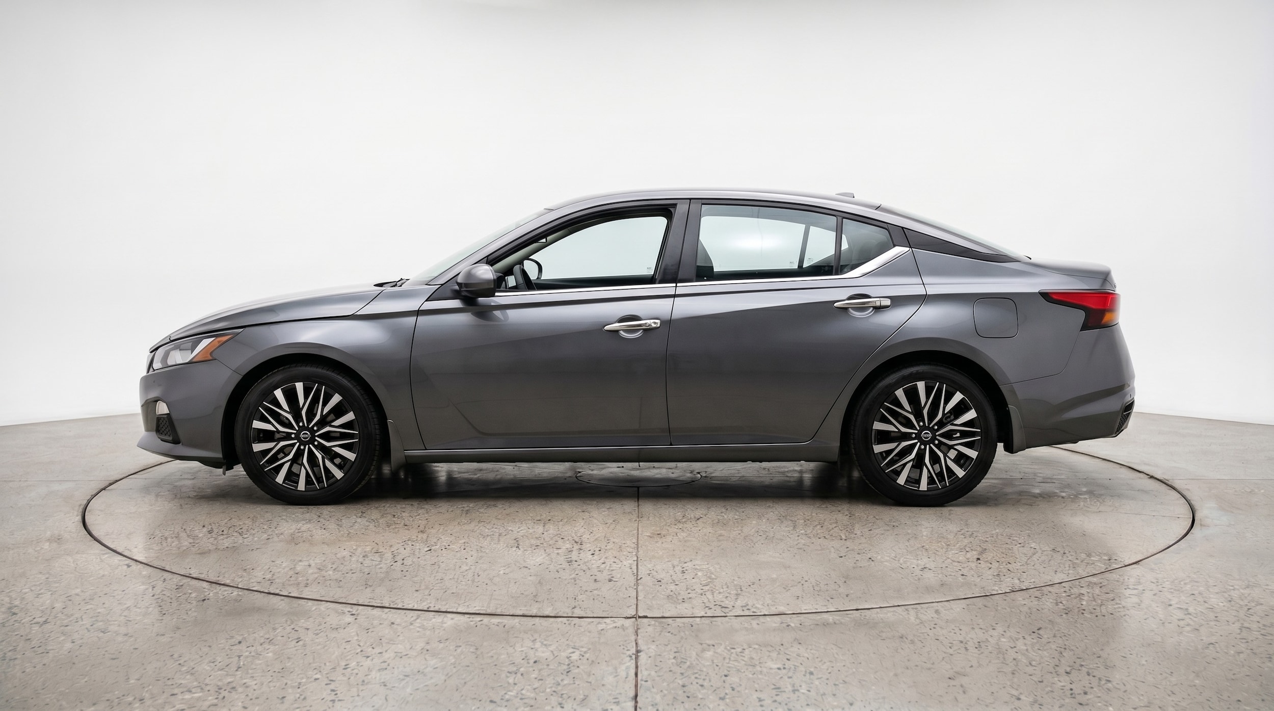 Thumbnail: 2025 Nissan Altima - 4