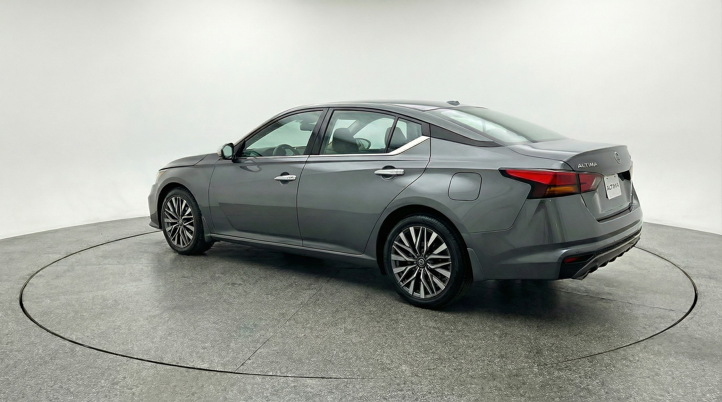 Thumbnail: 2025 Nissan Altima - 5