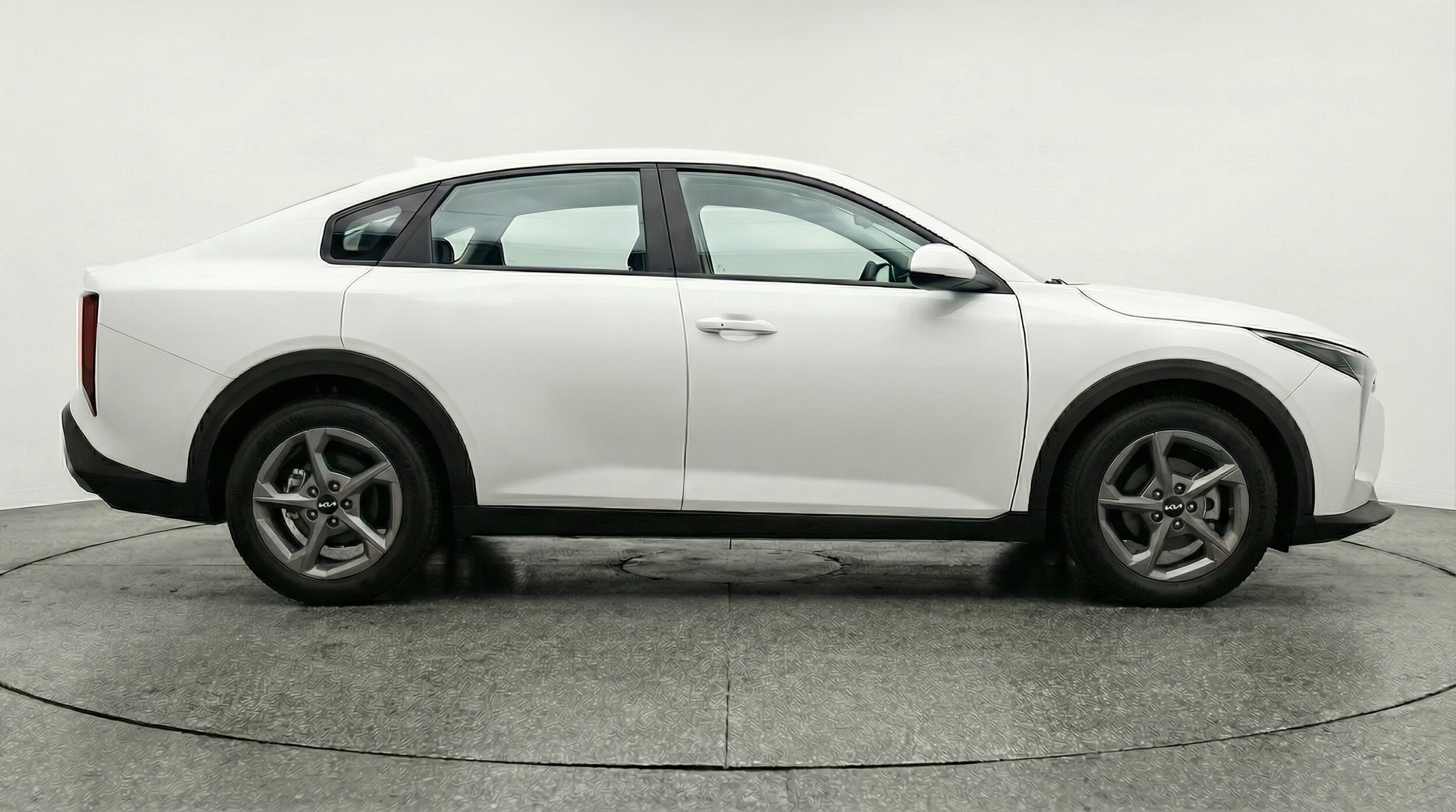 Thumbnail: 2025 Kia K4 - 8