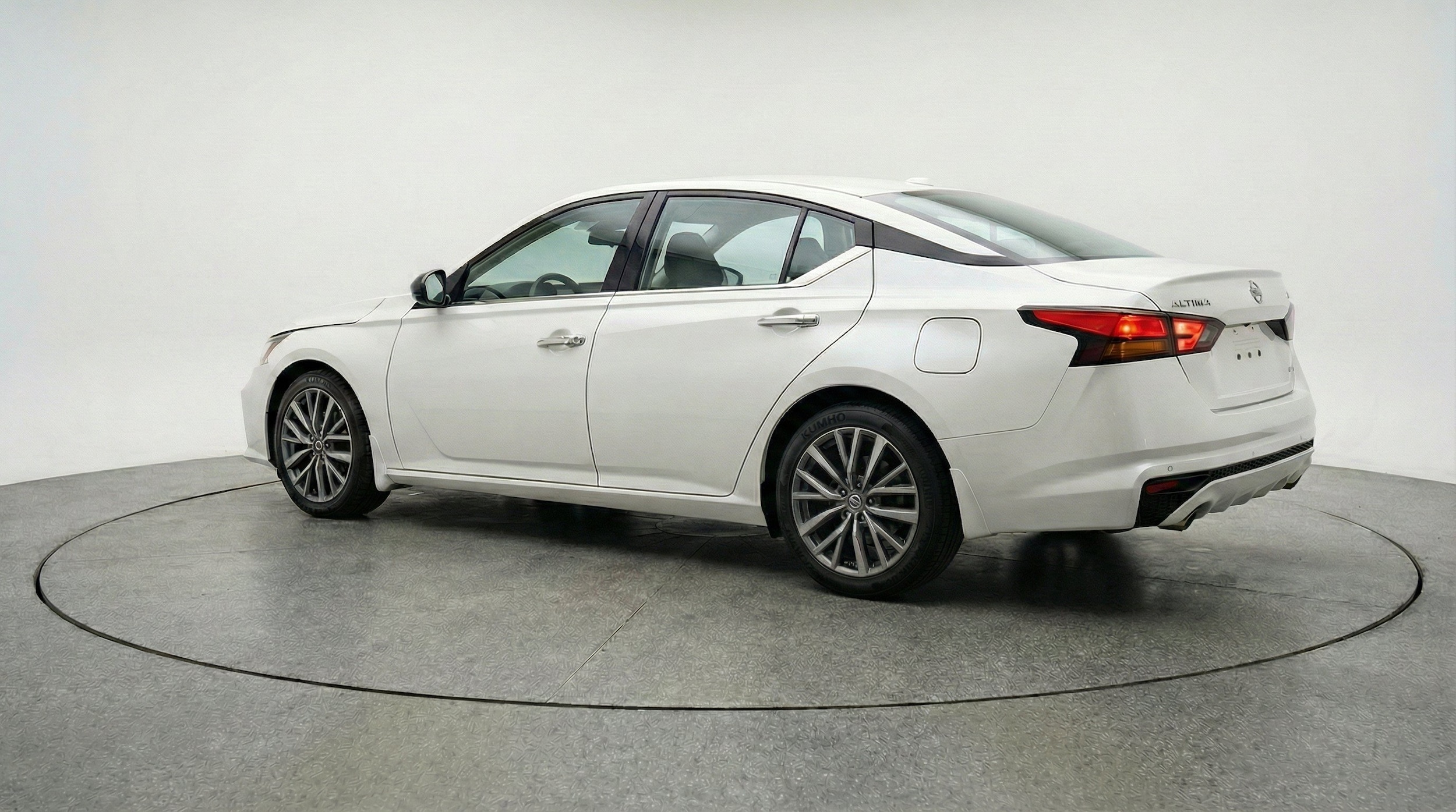Thumbnail: 2025 Nissan Altima - 6
