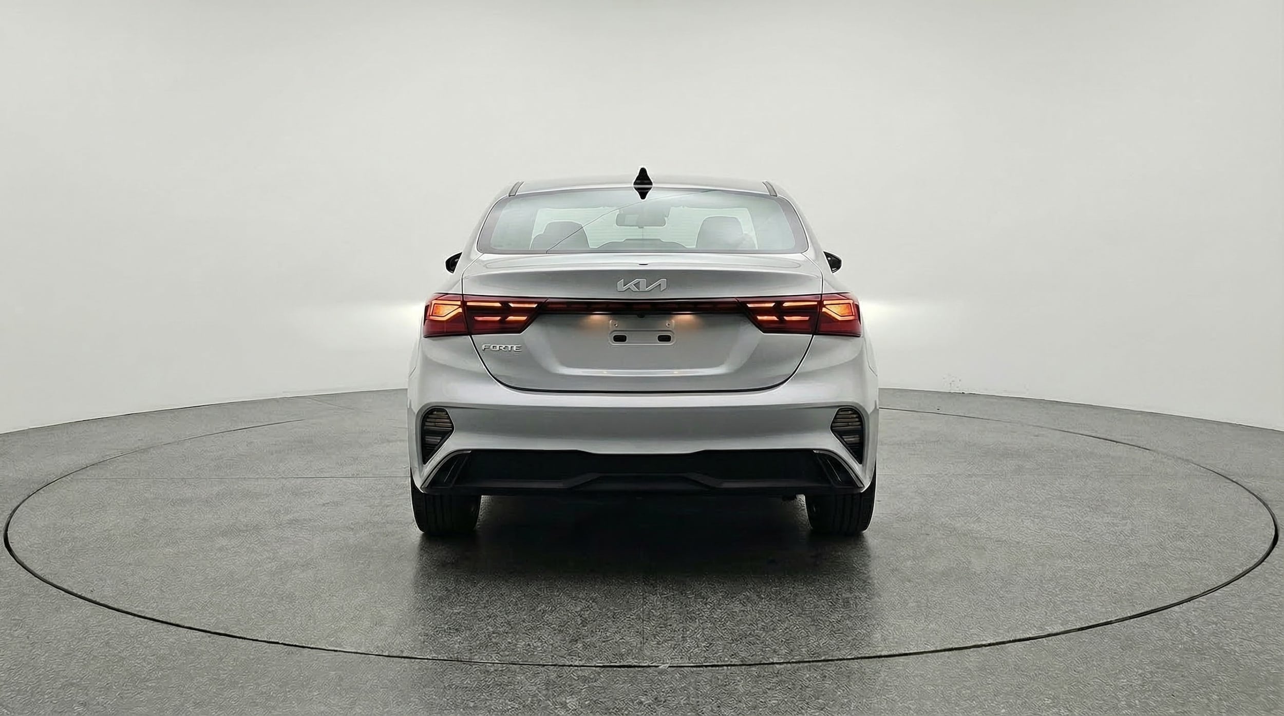 Thumbnail: 2024 Kia Forte - 6