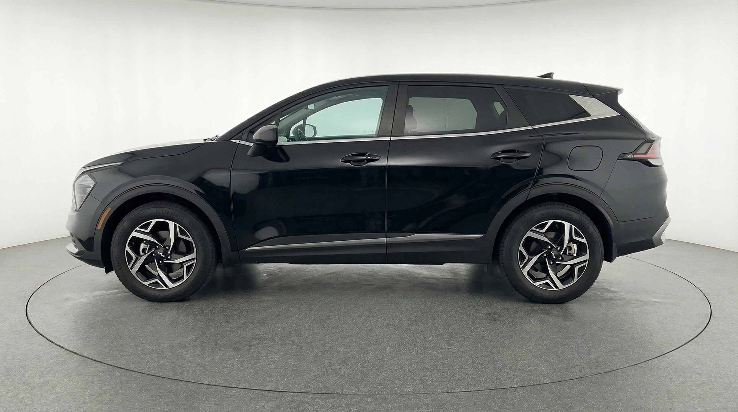 Thumbnail: 2025 Kia Sportage - 4