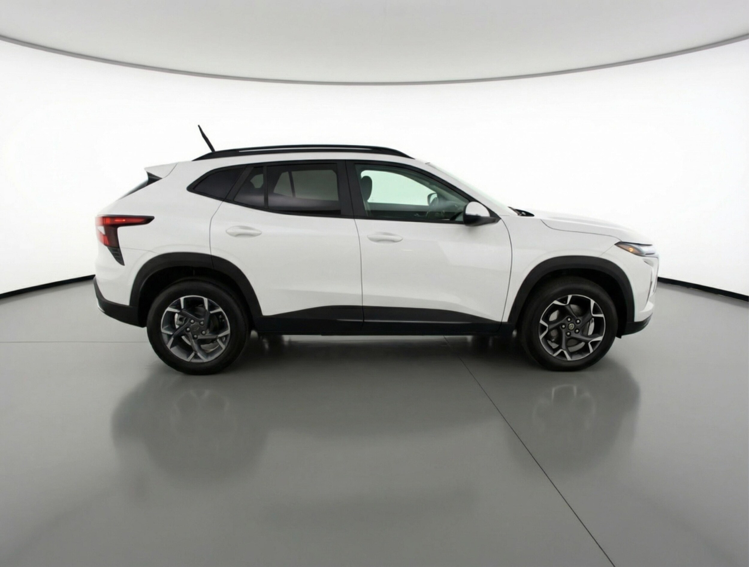 Thumbnail: 2025 Chevrolet Trax - 8