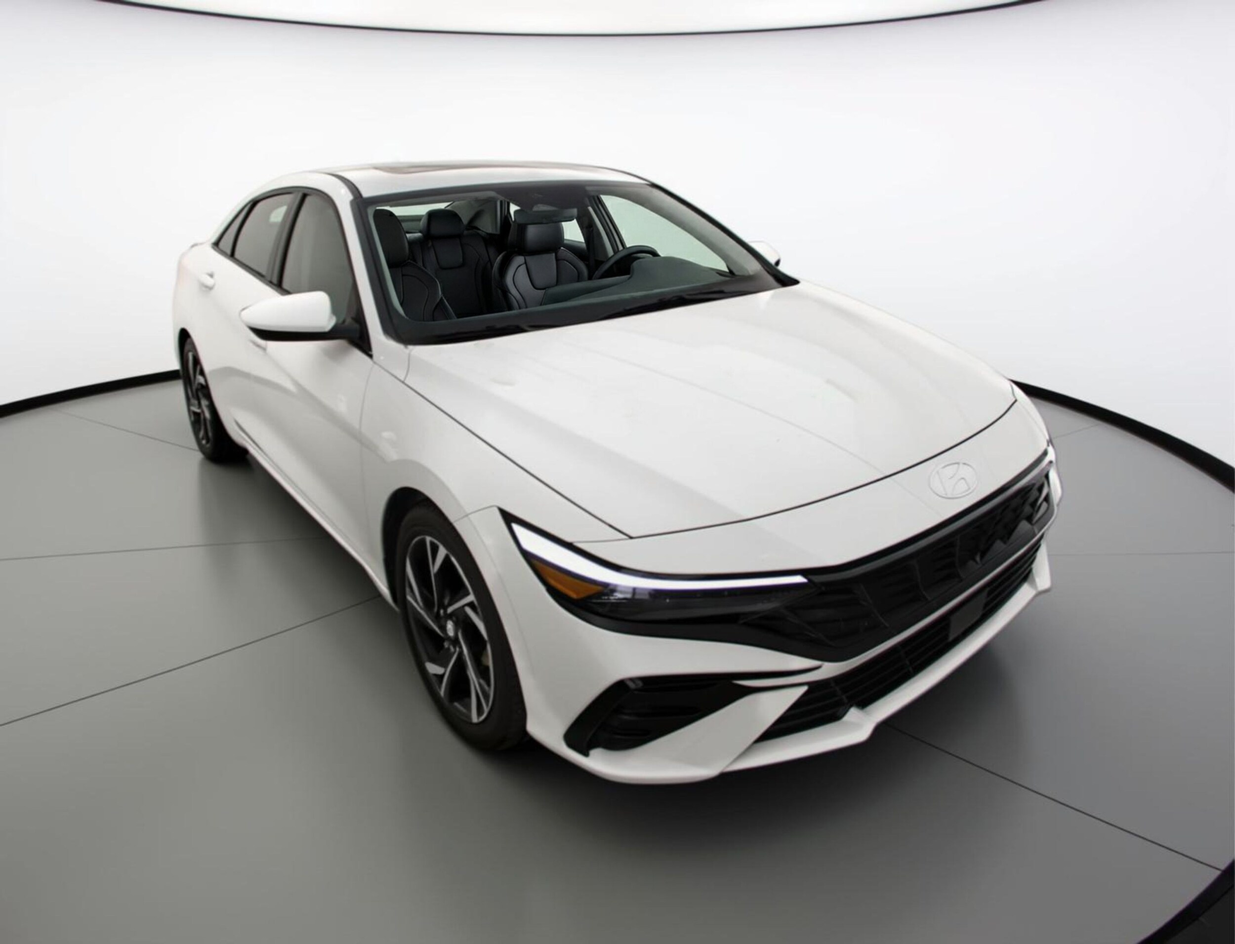 Thumbnail: 2025 Hyundai Elantra - 1