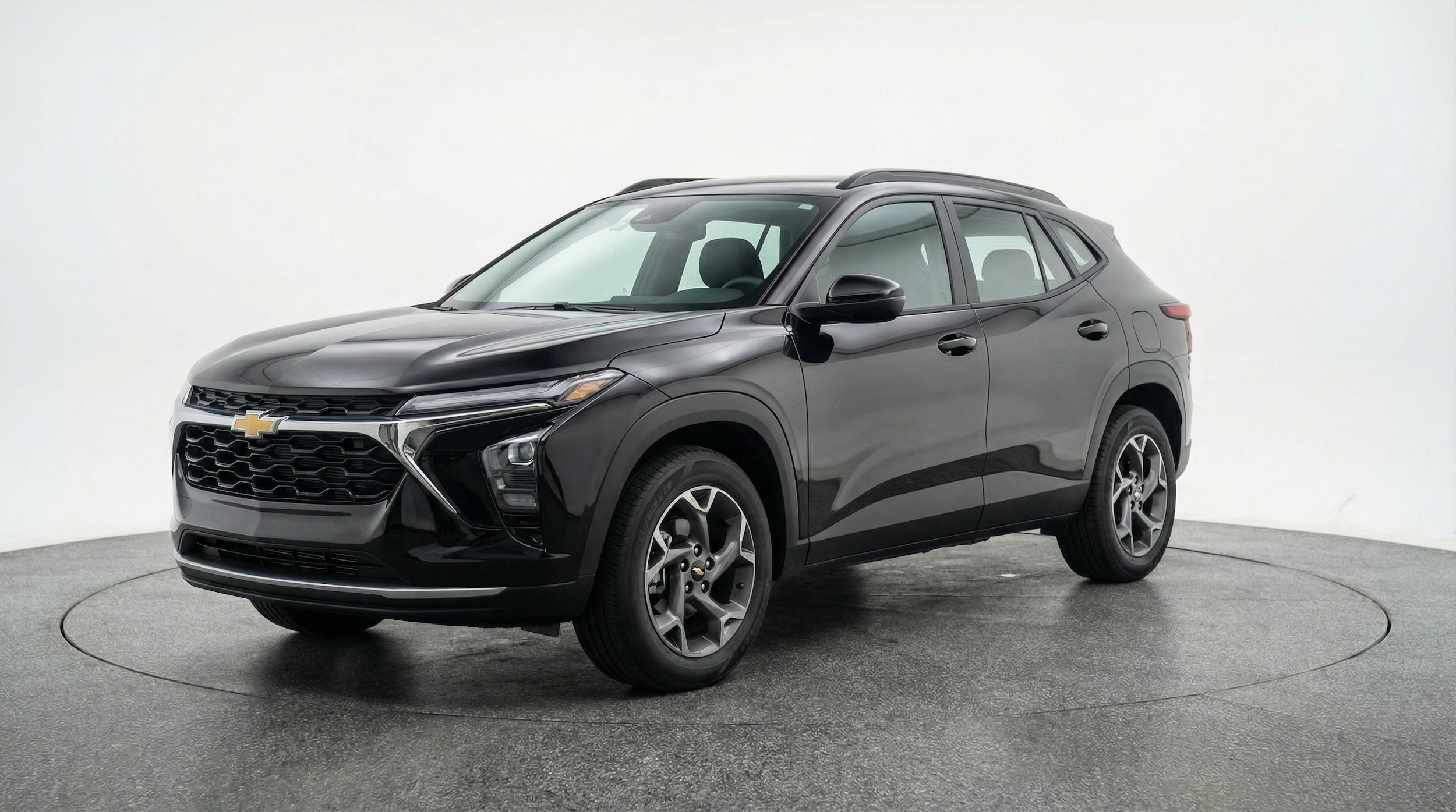 Thumbnail: 2025 Chevrolet Trax - 3