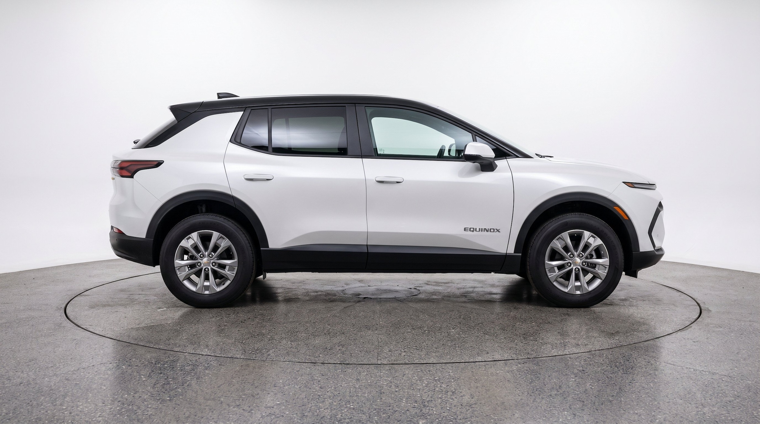 Thumbnail: 2025 Chevrolet Equinox - 10