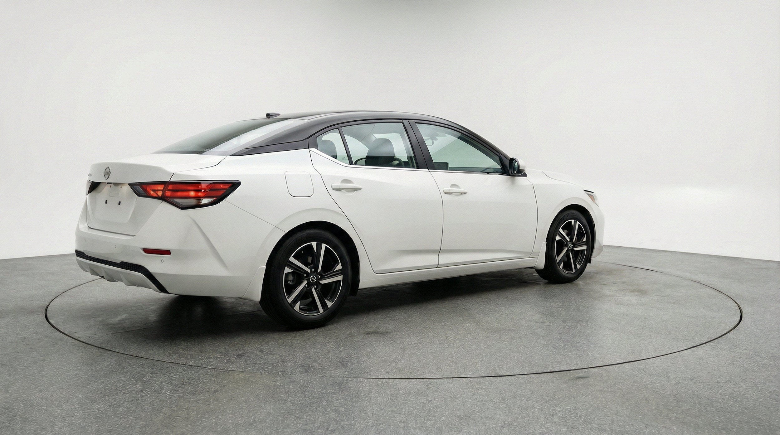 Thumbnail: 2025 Nissan Sentra - 9