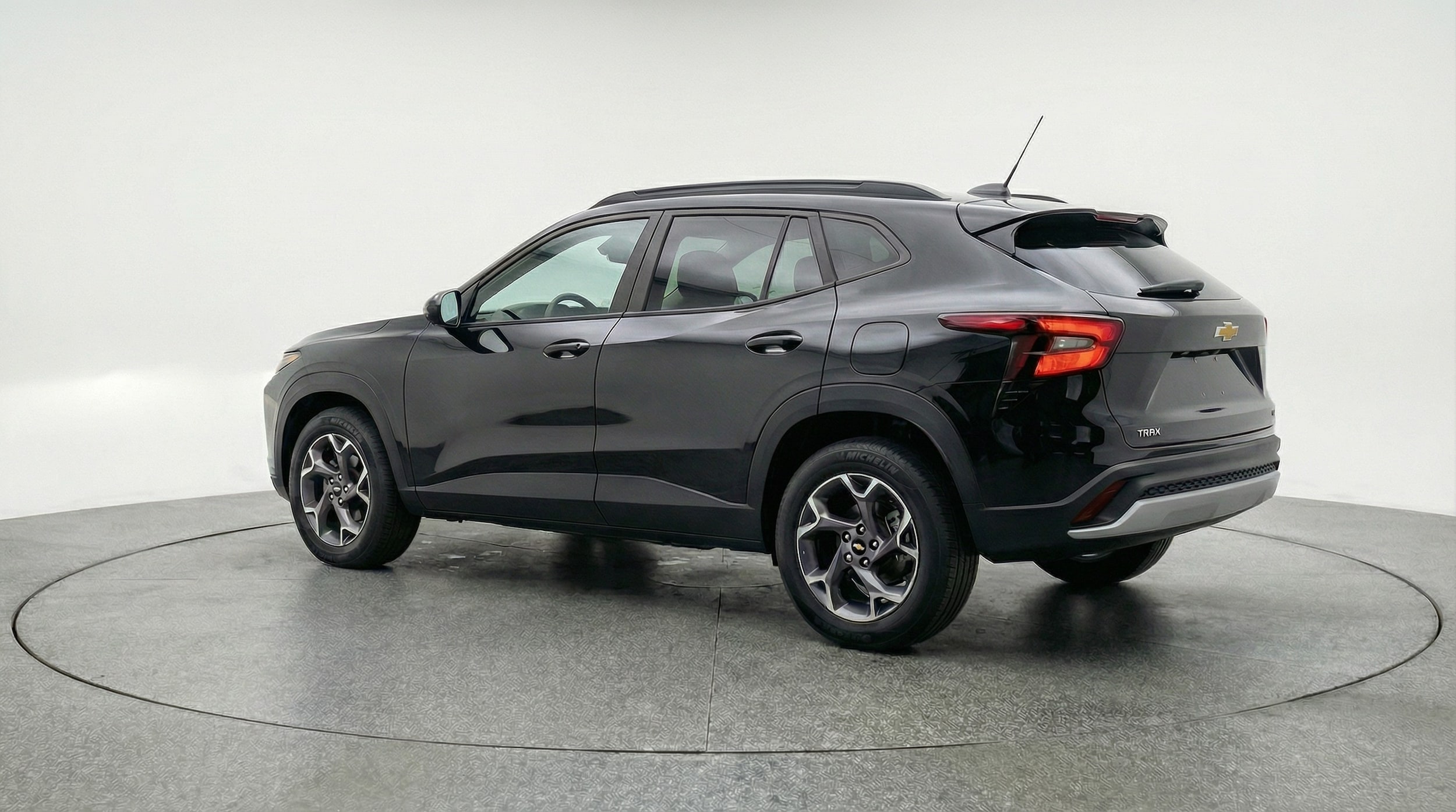 Thumbnail: 2025 Chevrolet Trax - 5