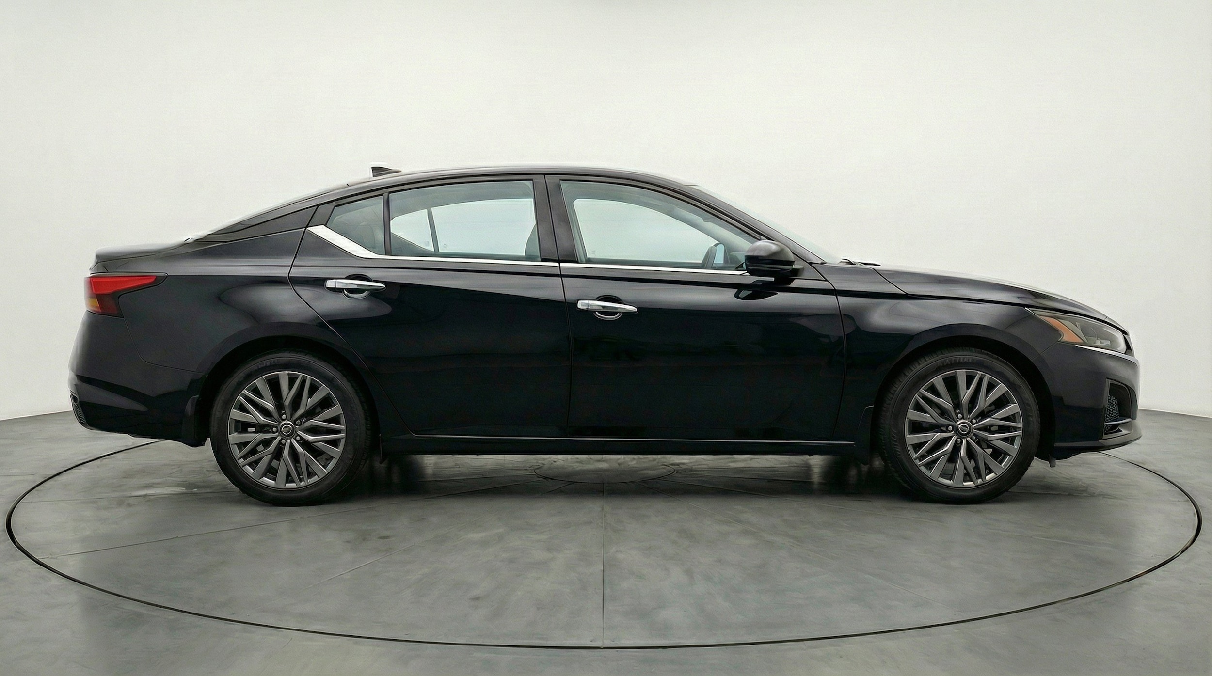 Thumbnail: 2025 Nissan Altima - 11