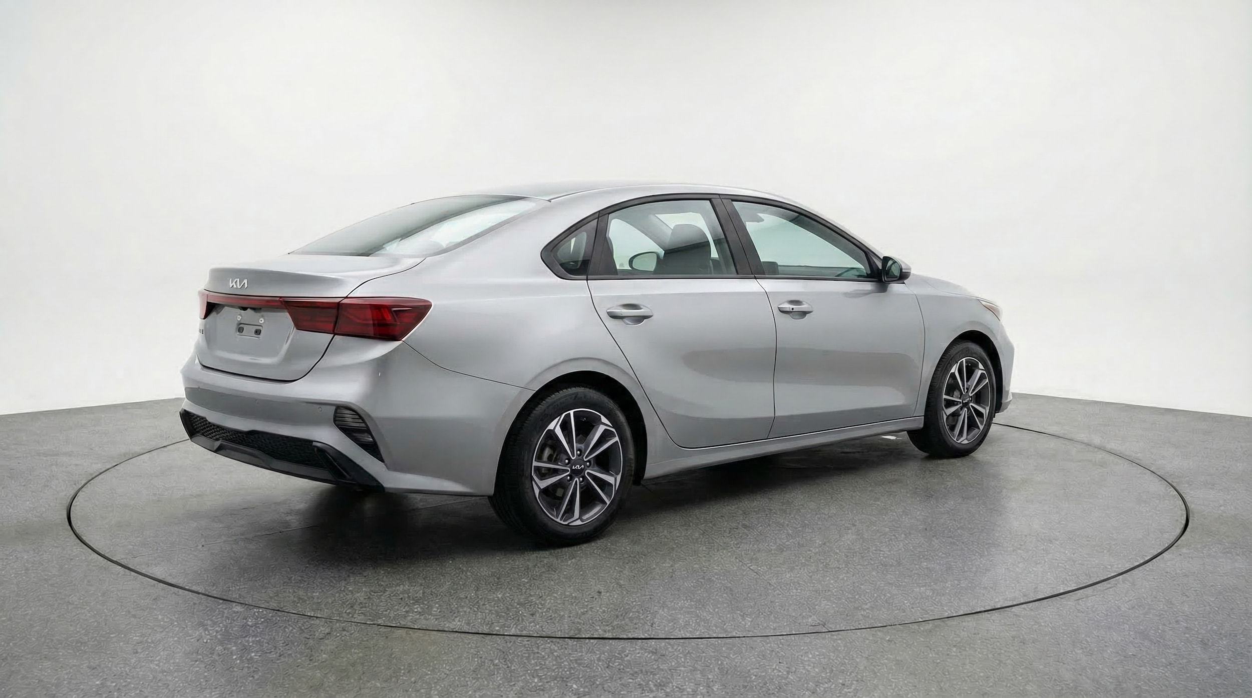 Thumbnail: 2024 Kia Forte - 7