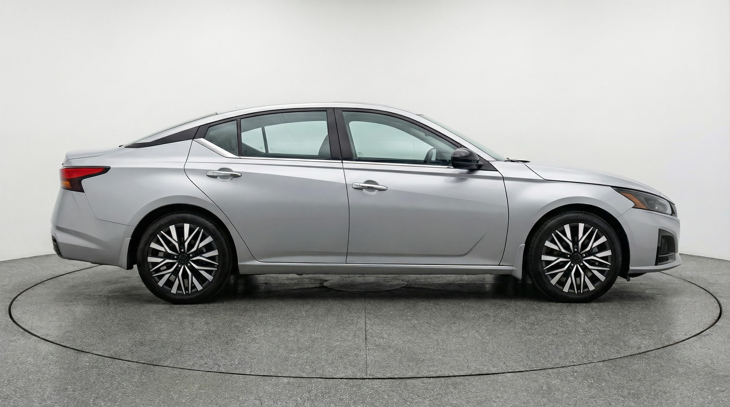 Thumbnail: 2025 Nissan Altima - 8