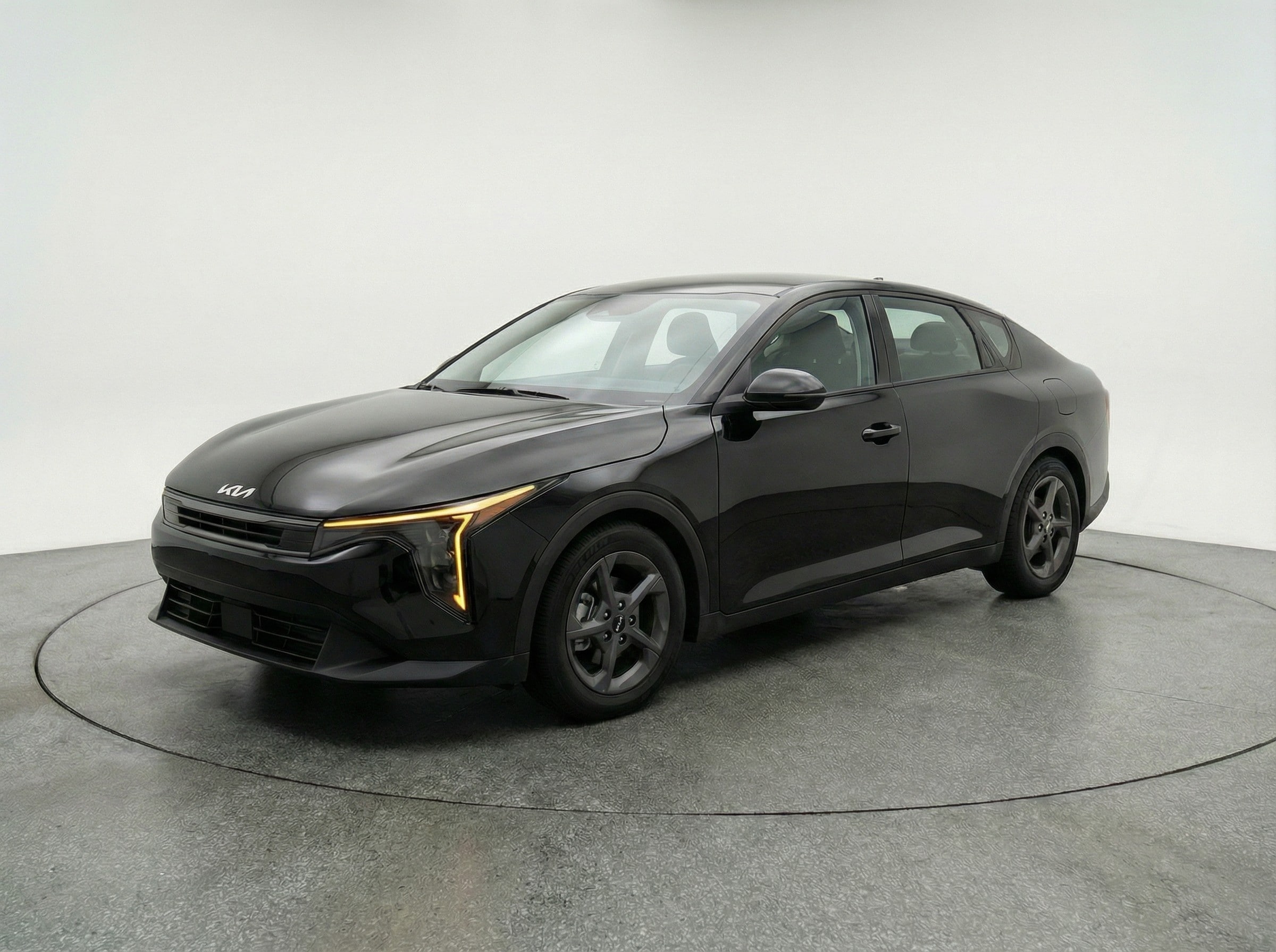 Thumbnail: 2025 Kia K4 - 3