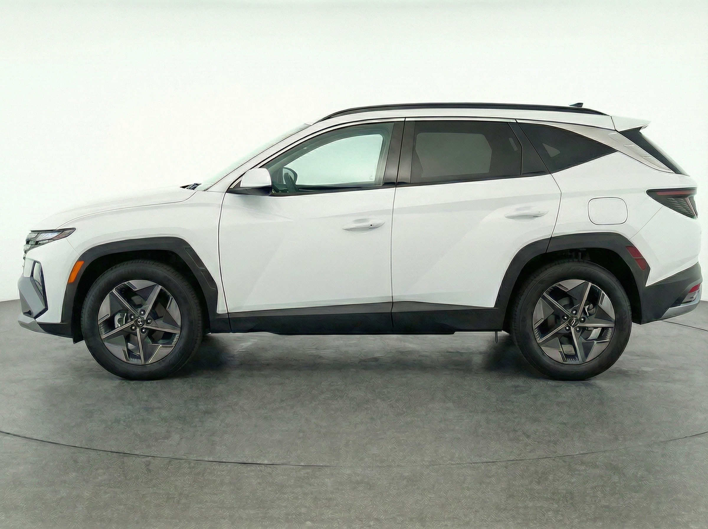 Thumbnail: 2025 Hyundai Tucson - 4