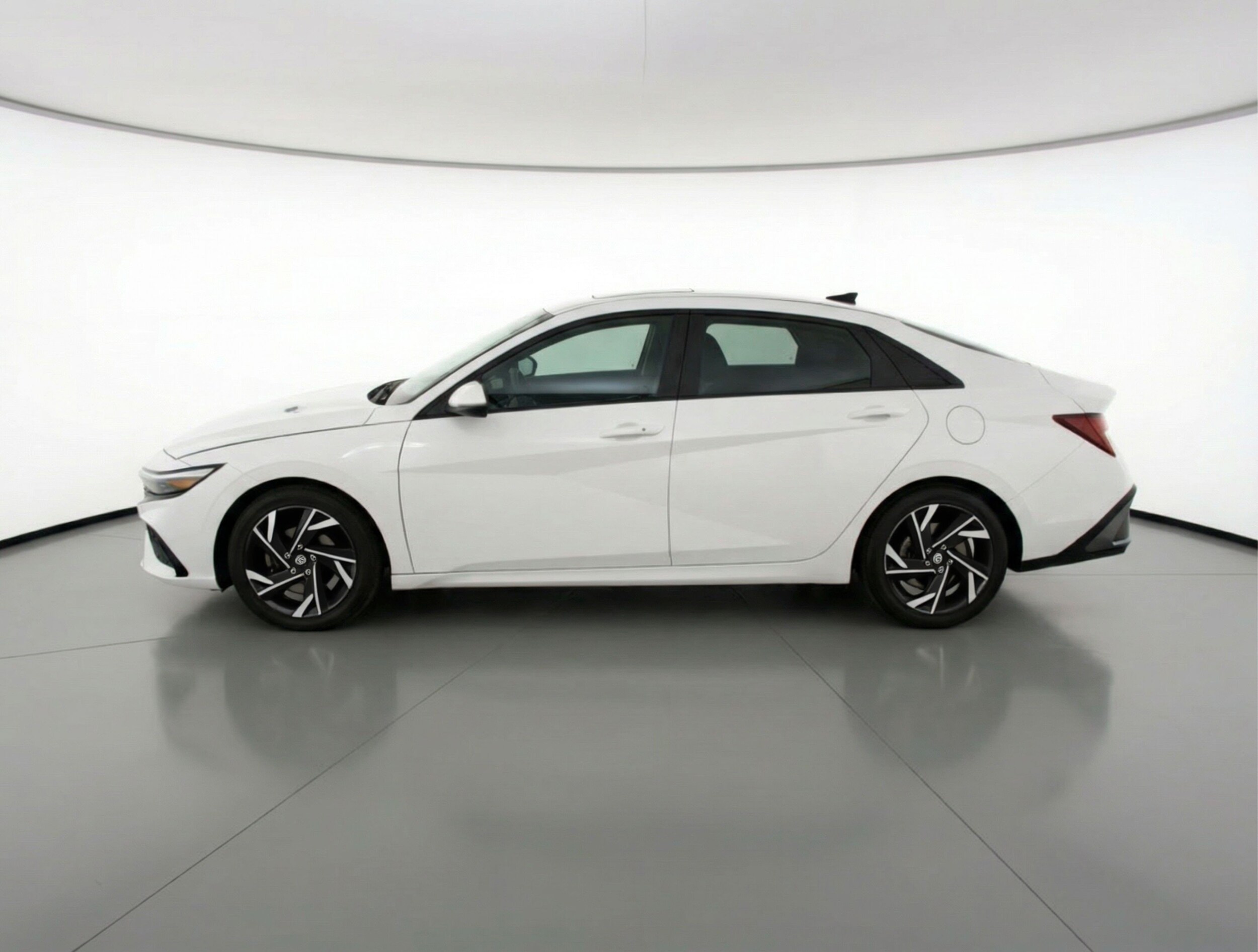 Thumbnail: 2025 Hyundai Elantra - 5