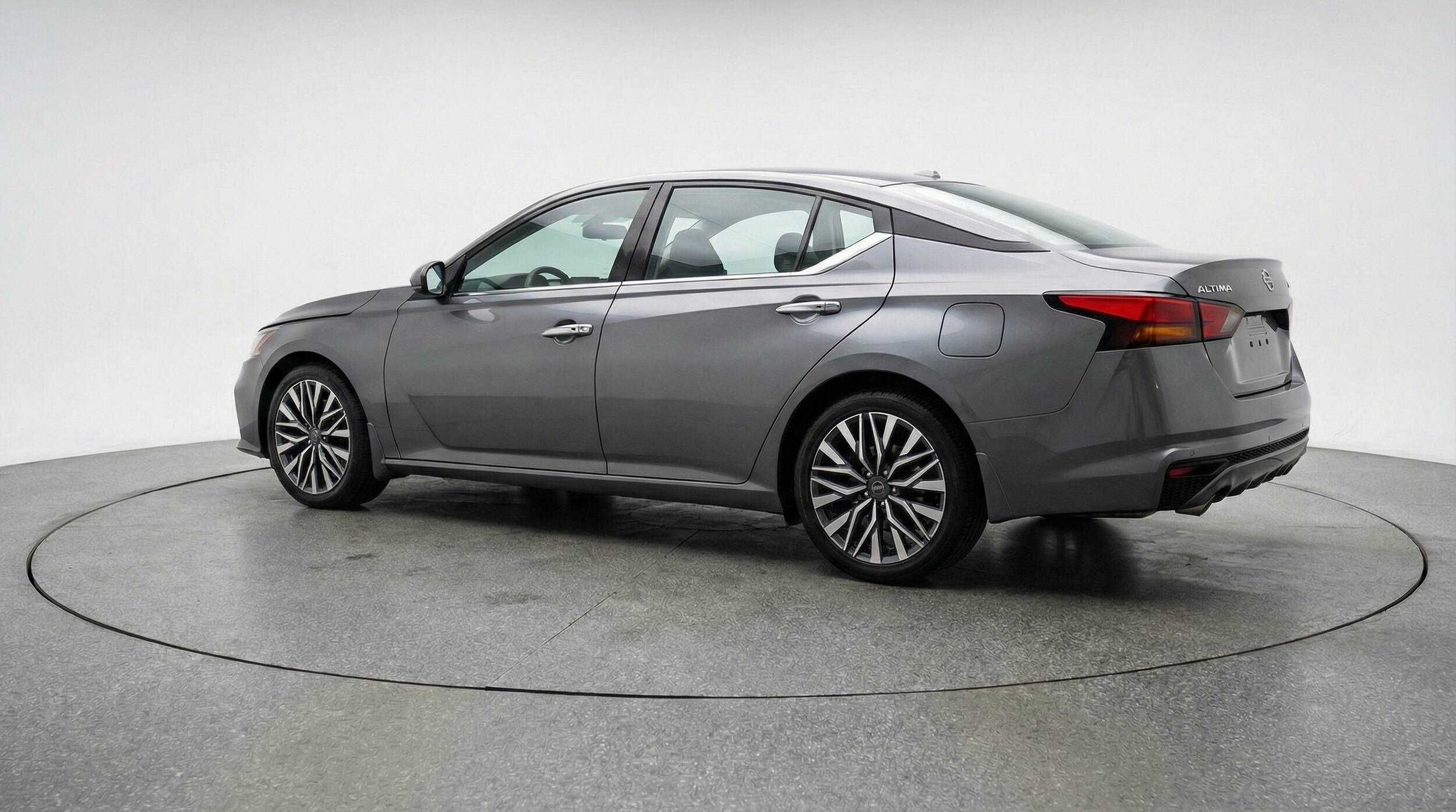 Thumbnail: 2025 Nissan Altima - 5