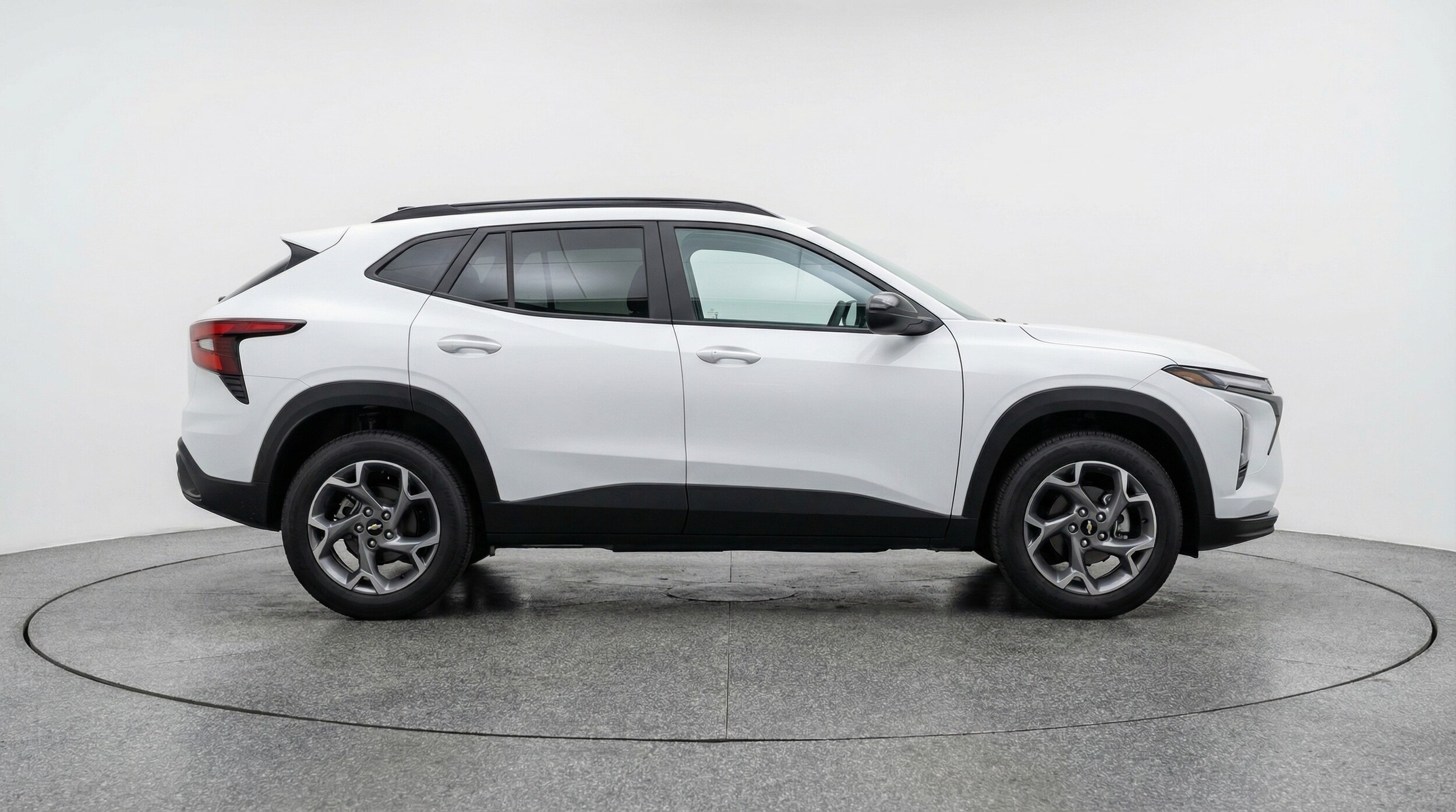 Thumbnail: 2025 Chevrolet Trax - 8