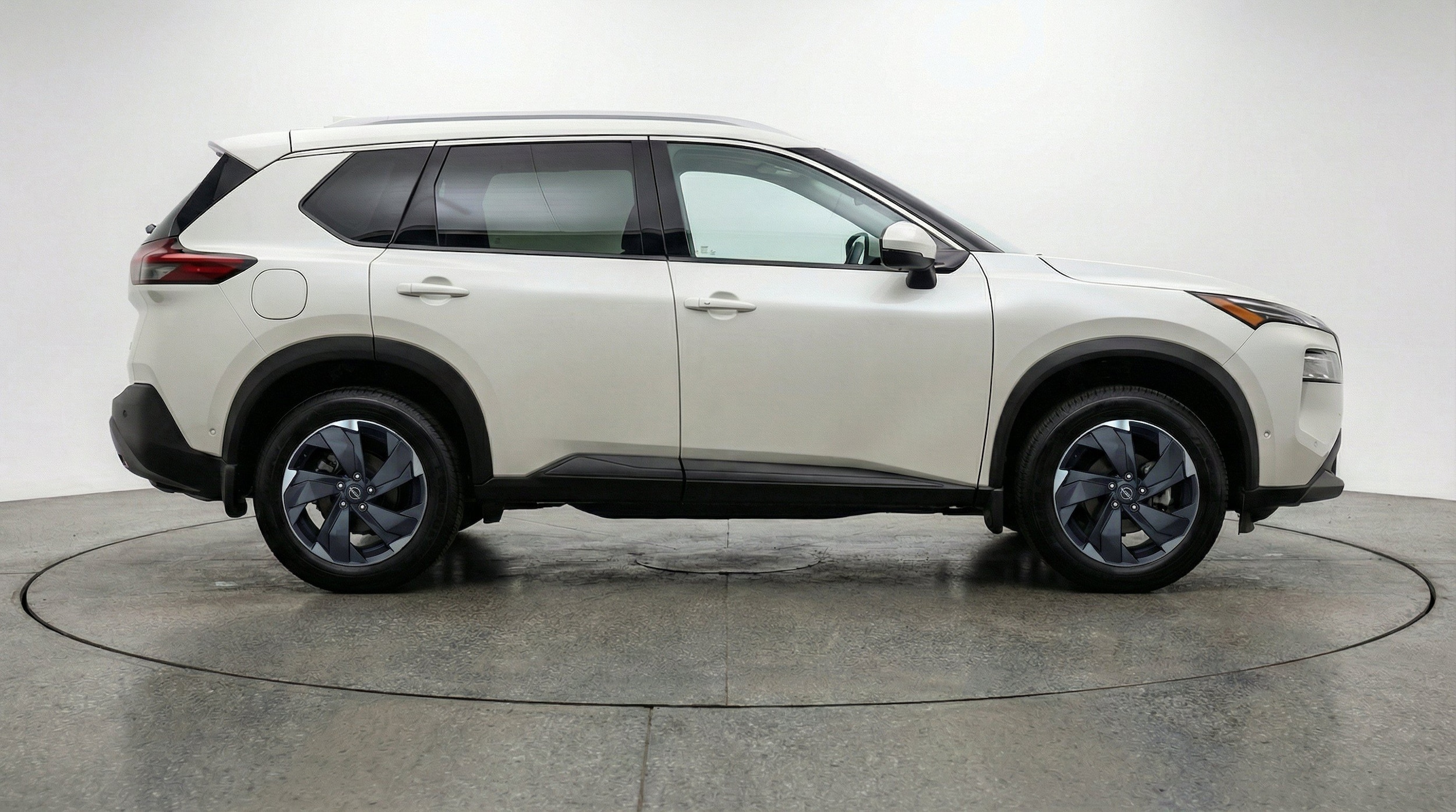 Thumbnail: 2025 Nissan Rogue - 11