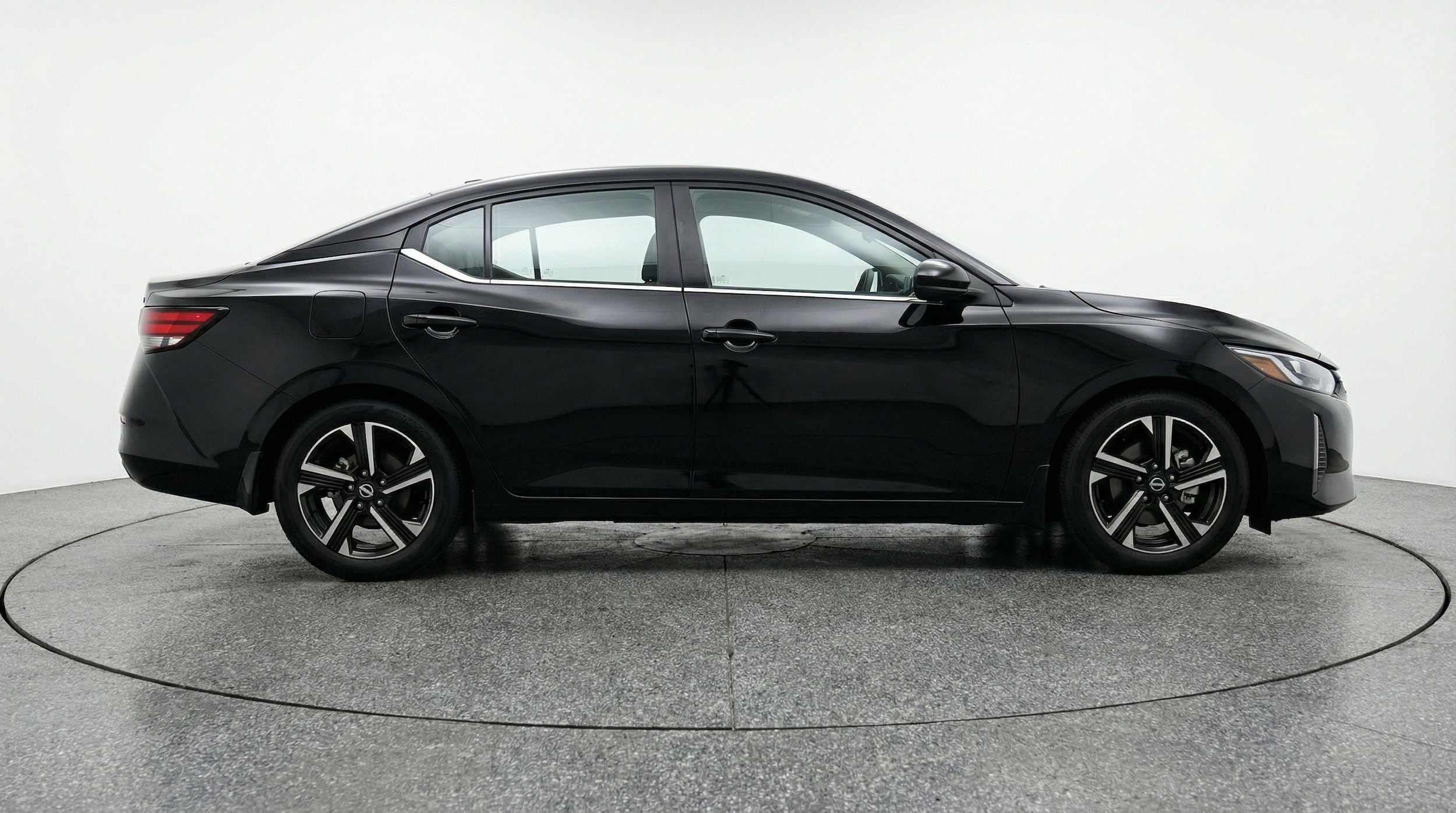 Thumbnail: 2025 Nissan Sentra - 11