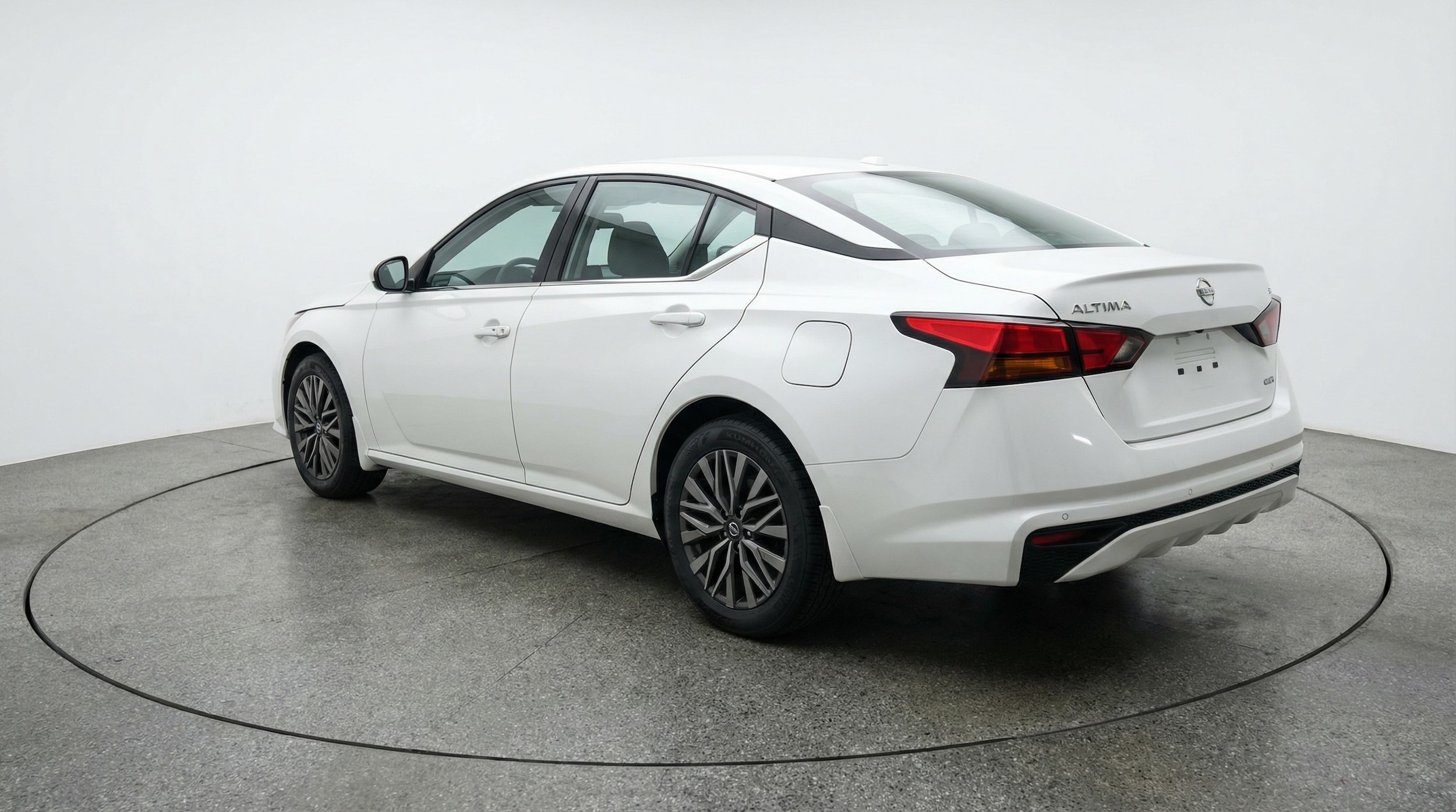 Thumbnail: 2025 Nissan Altima - 5