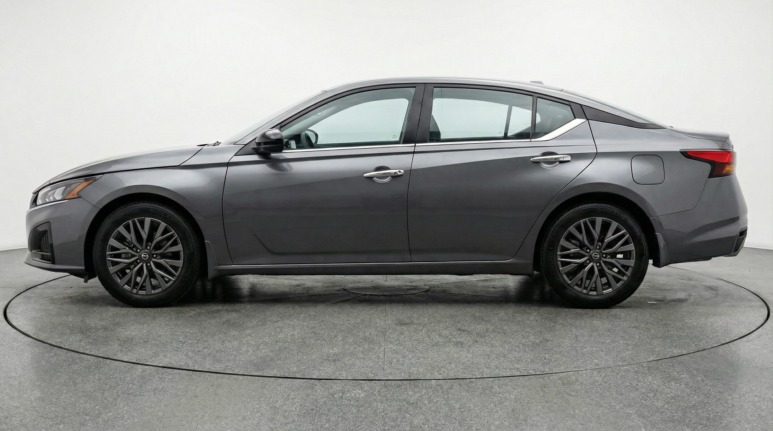 Thumbnail: 2025 Nissan Altima - 4