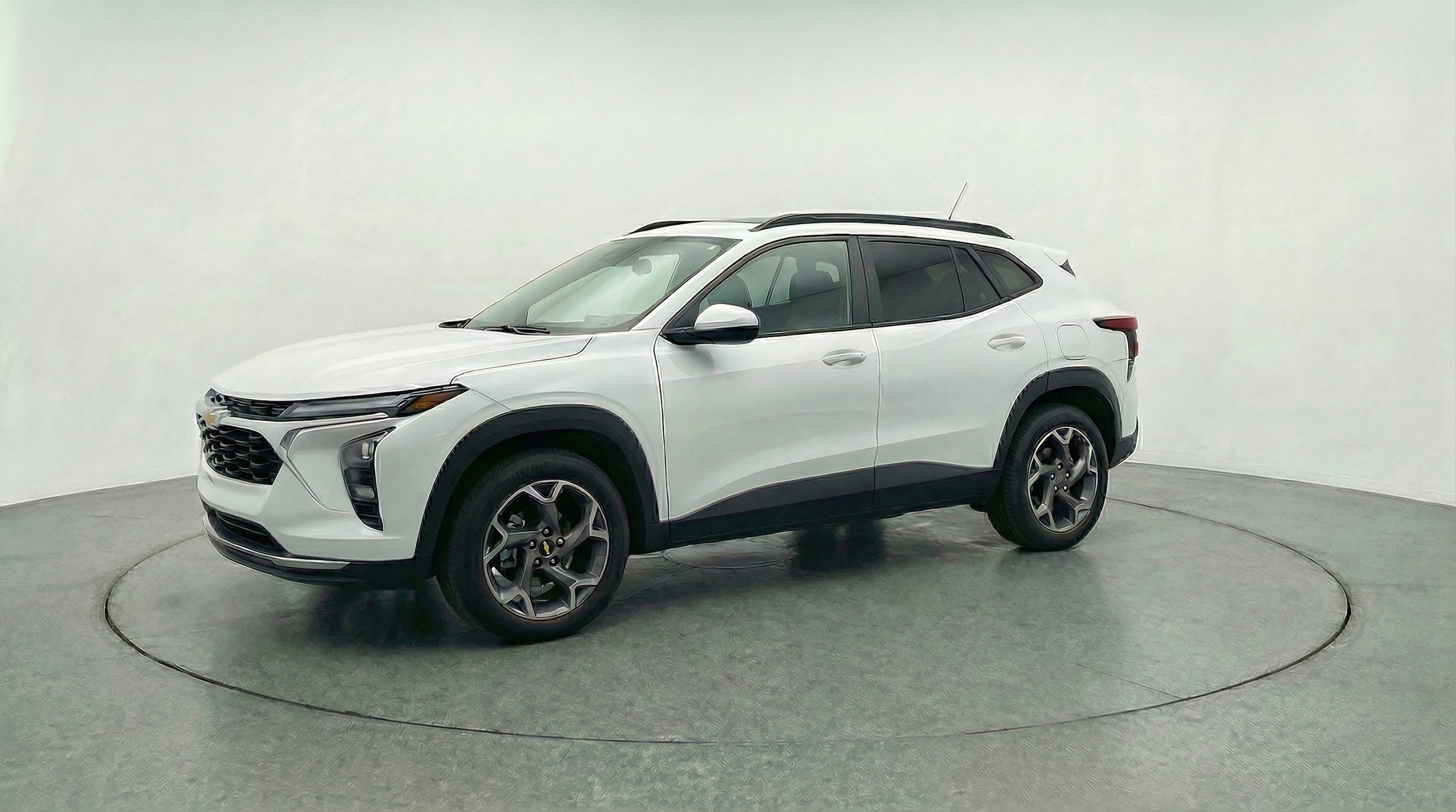 Thumbnail: 2025 Chevrolet Trax - 3