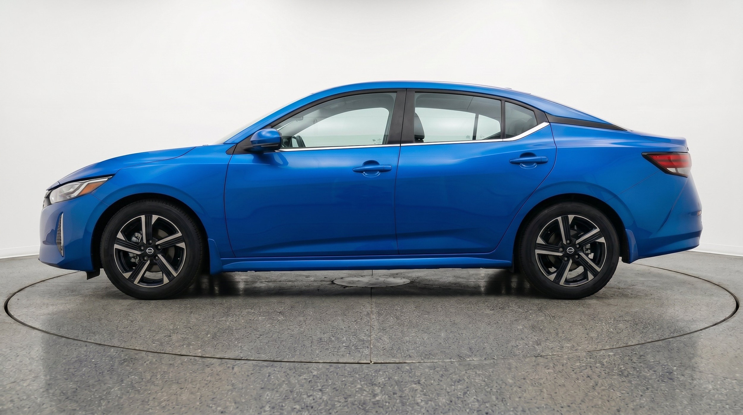 Thumbnail: 2025 Nissan Sentra - 5