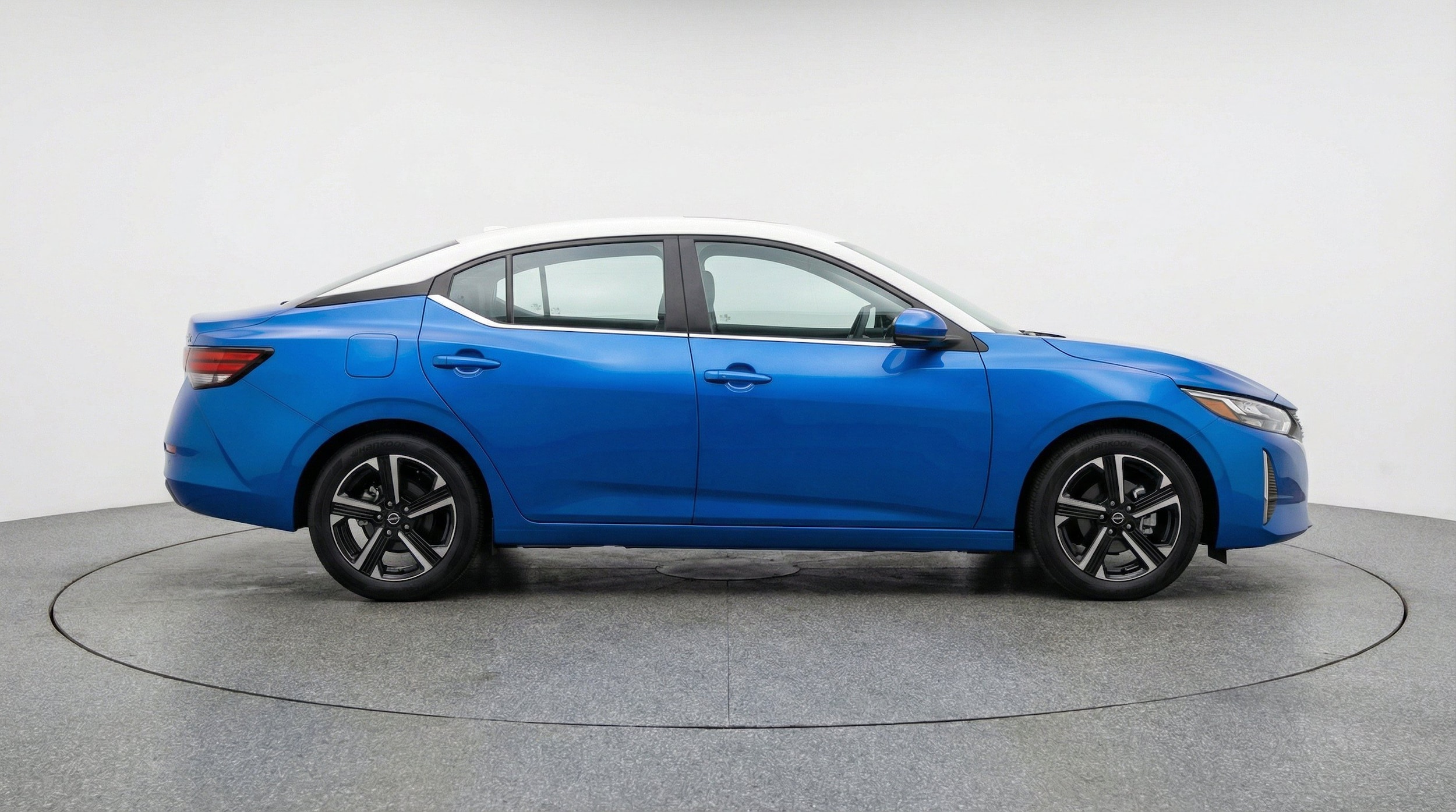Thumbnail: 2025 Nissan Sentra - 11