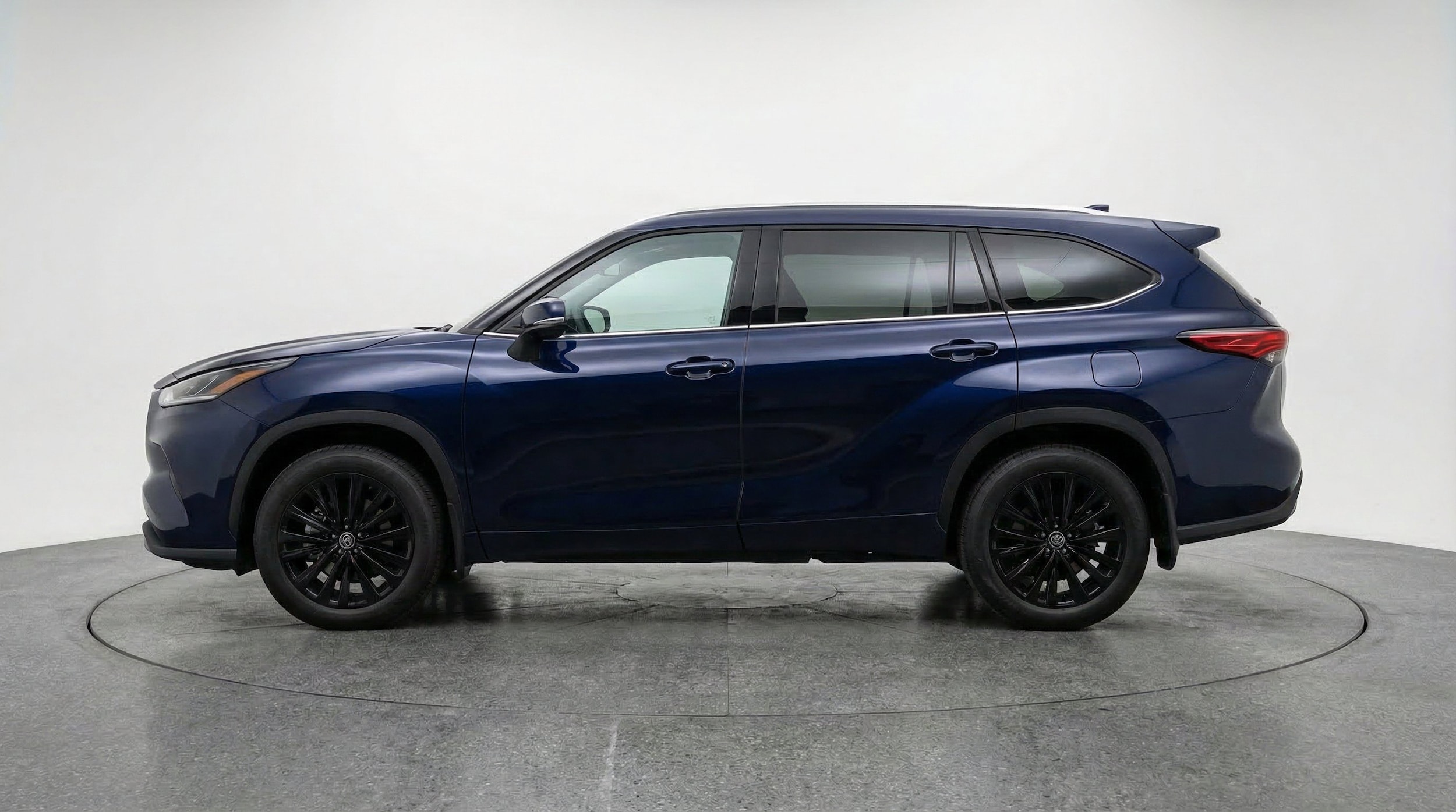 Thumbnail: 2025 Toyota Highlander - 5