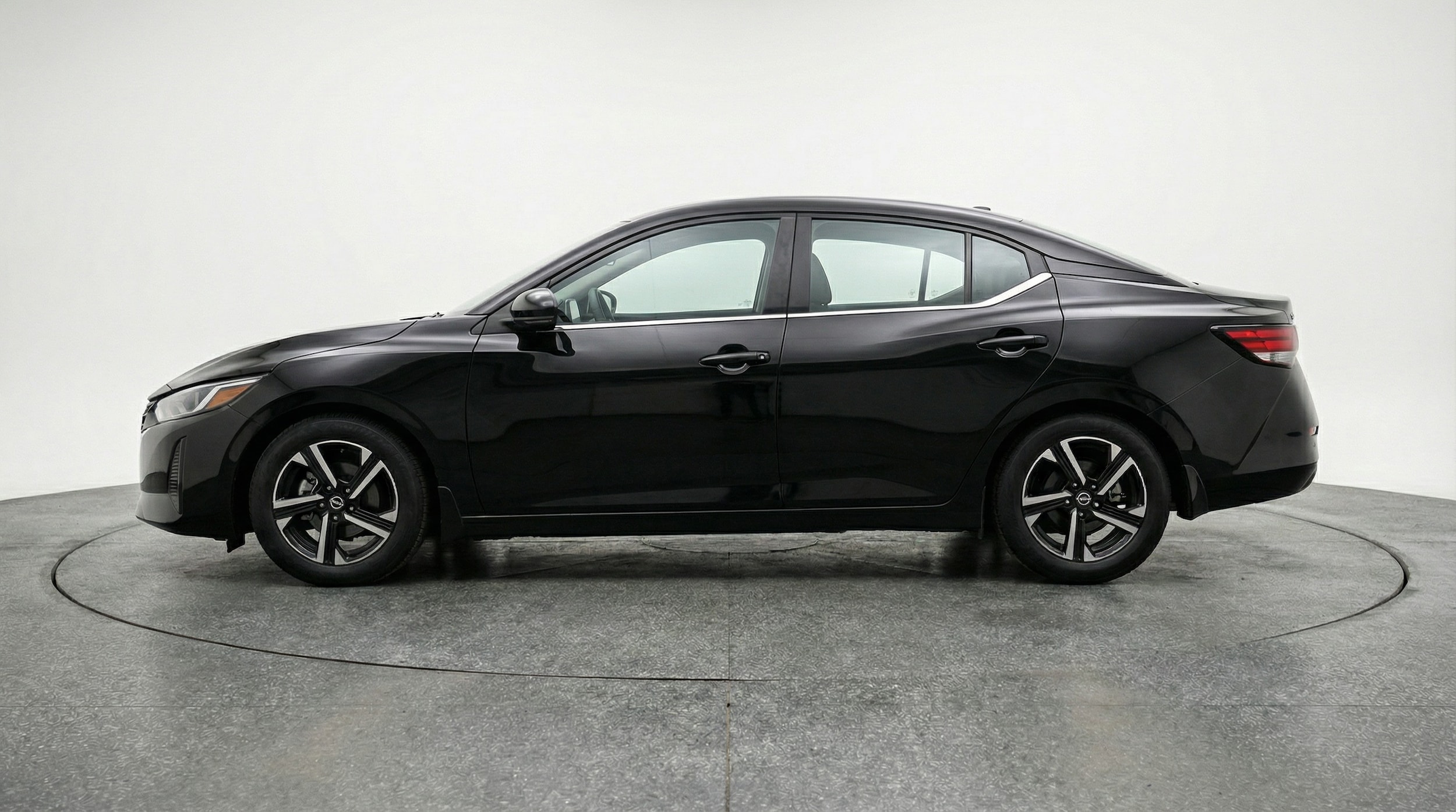 Thumbnail: 2025 Nissan Sentra - 4