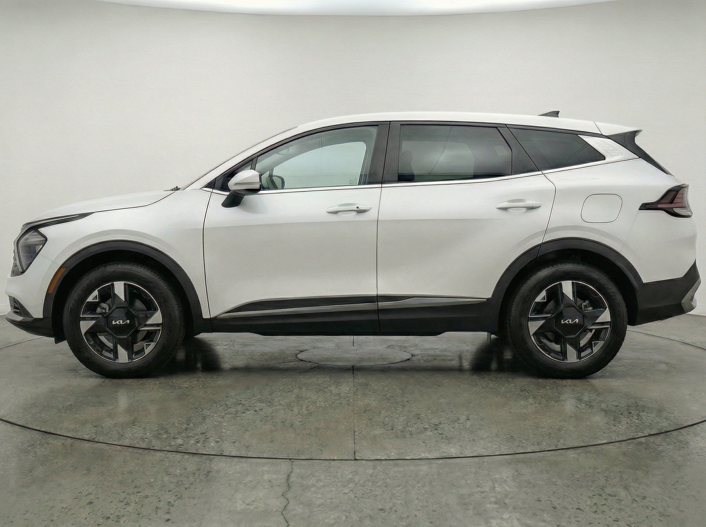 Thumbnail: 2026 Kia Sportage - 5