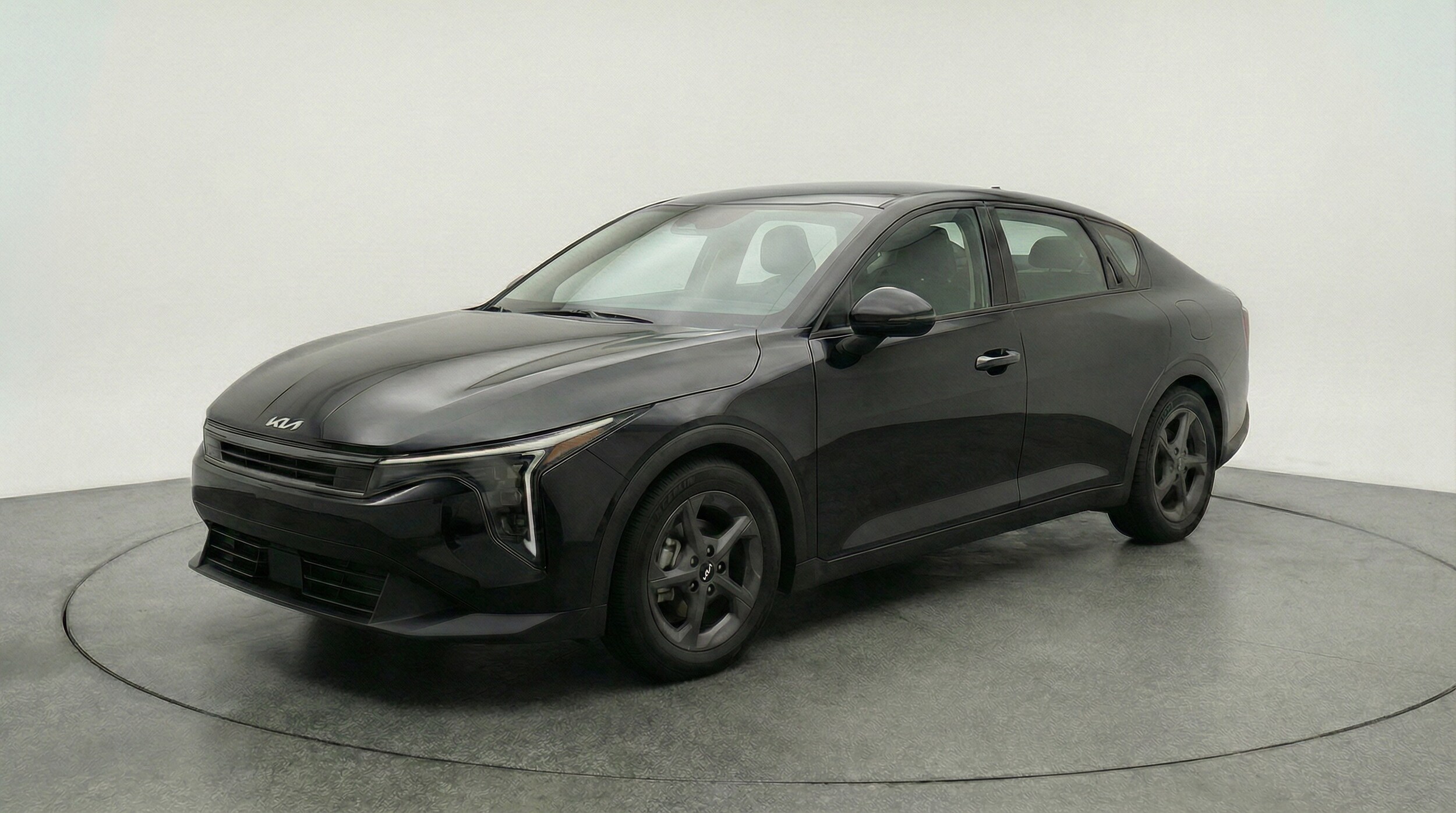 Thumbnail: 2025 Kia K4 - 3