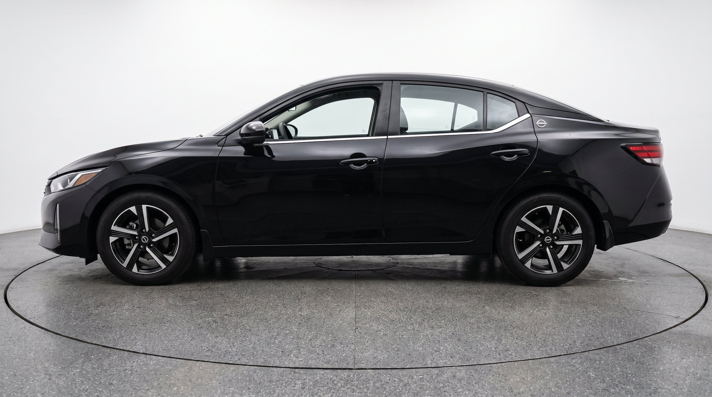 Thumbnail: 2025 Nissan Sentra - 5