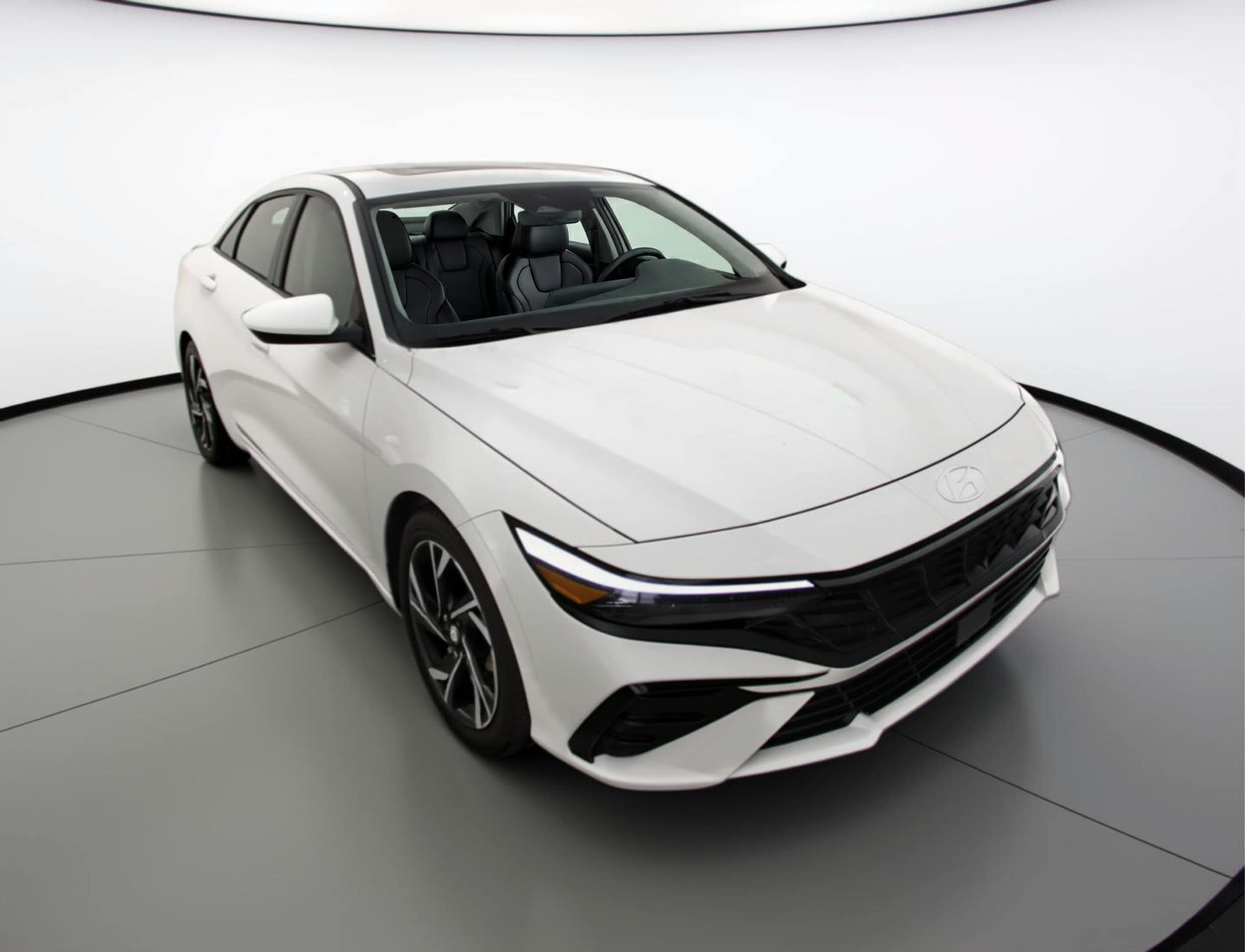Thumbnail: 2025 Hyundai Elantra - 1