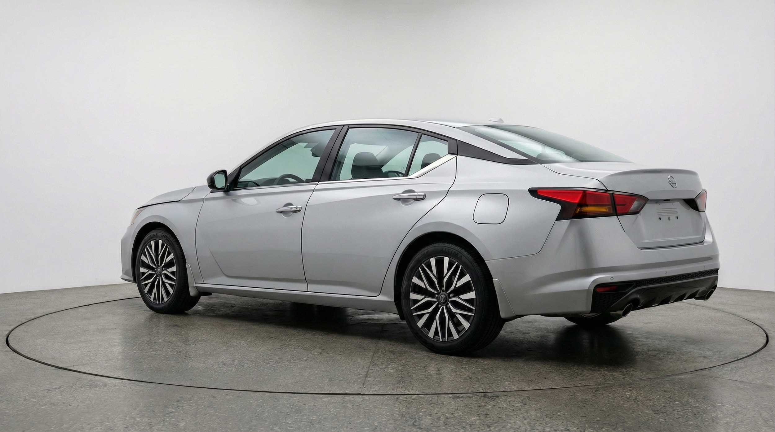 Thumbnail: 2025 Nissan Altima - 5