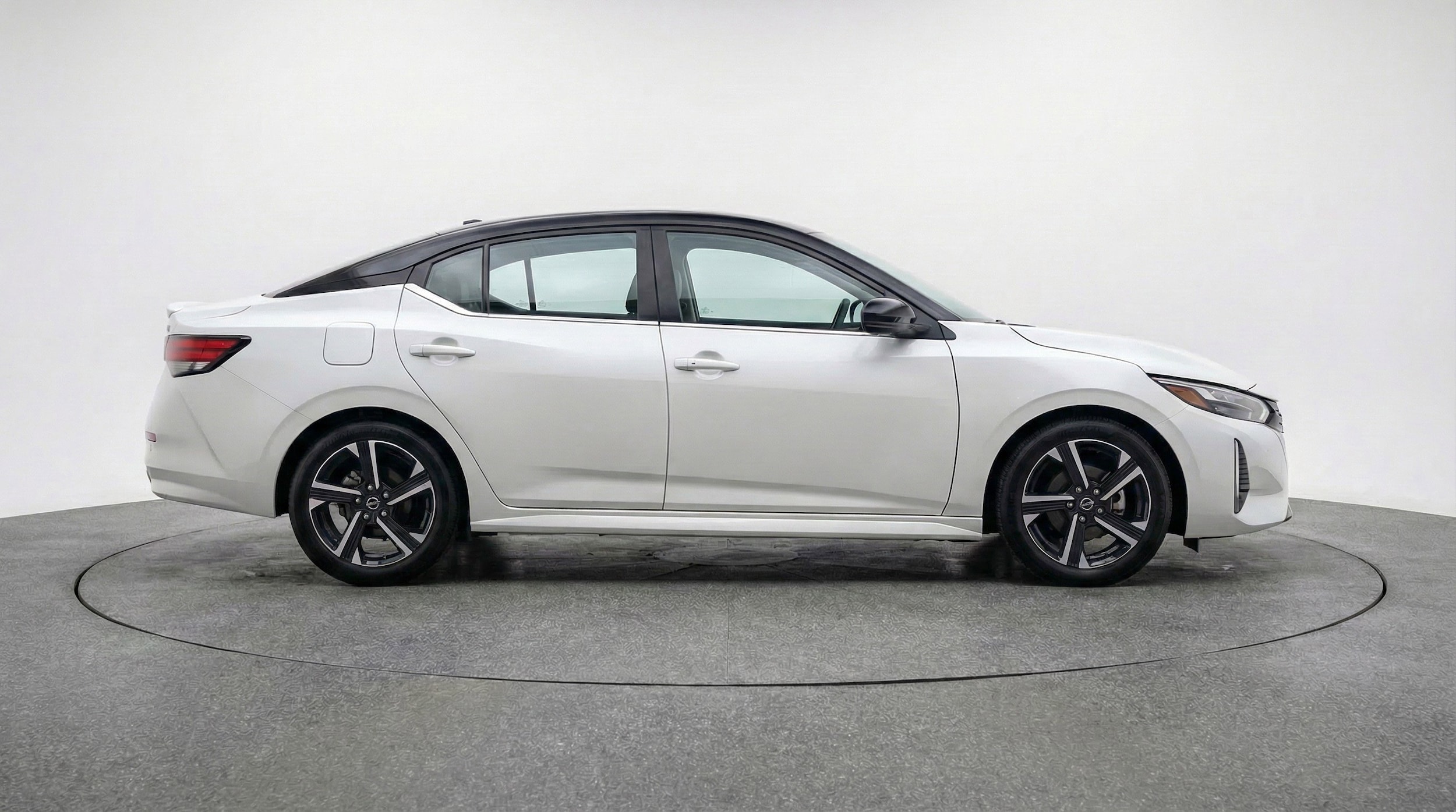 Thumbnail: 2025 Nissan Sentra - 11