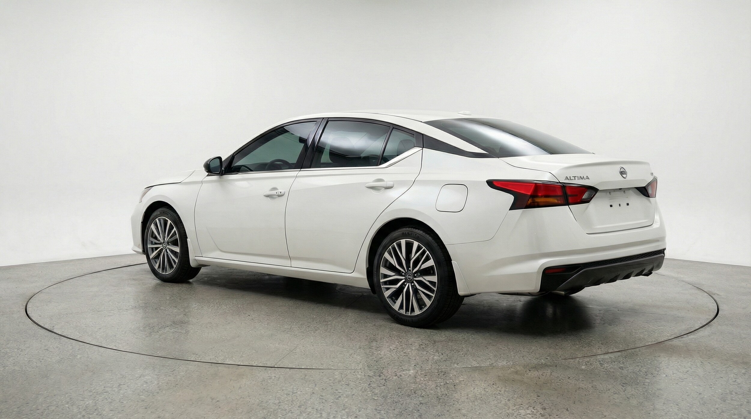 Thumbnail: 2025 Nissan Altima - 5