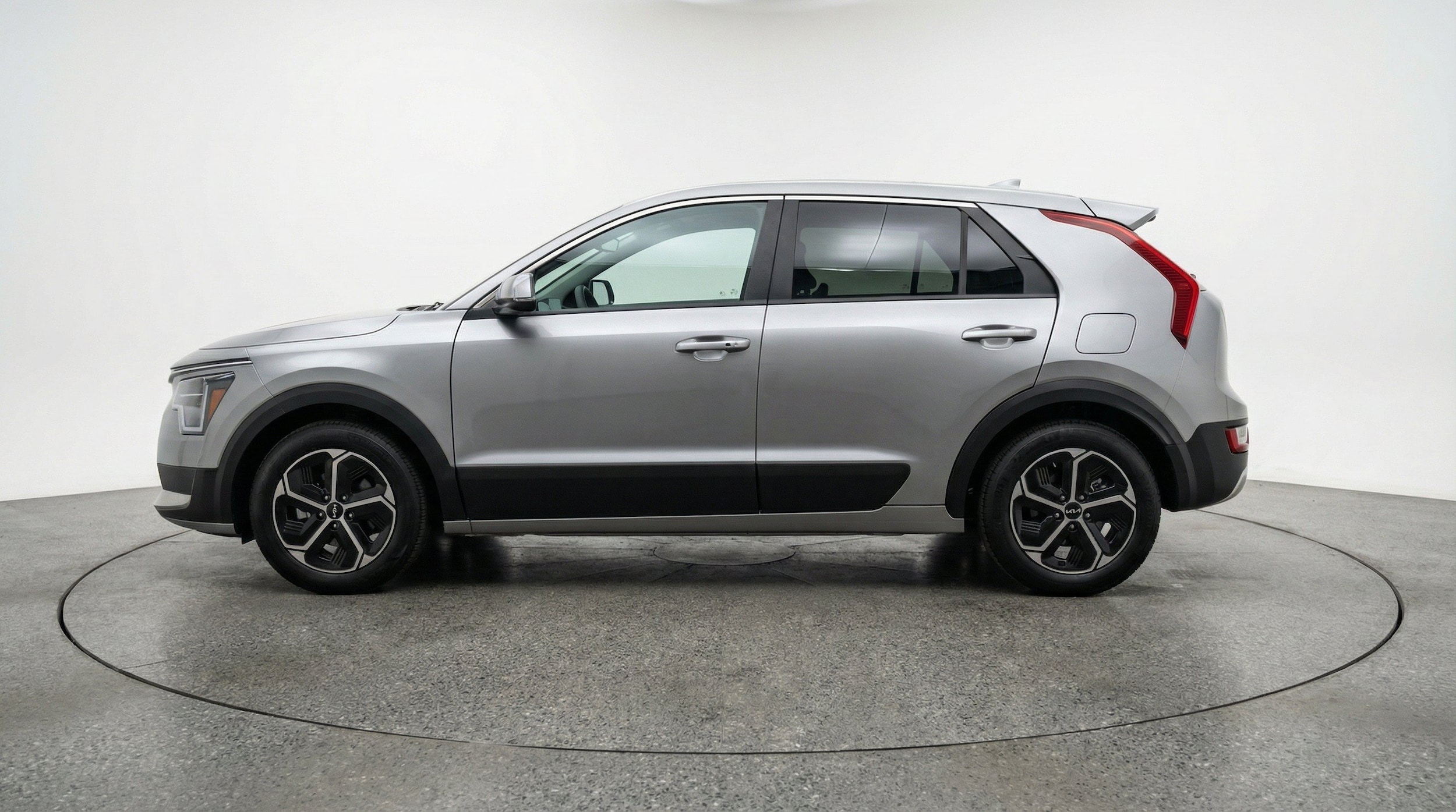 Thumbnail: 2026 Kia Niro - 5