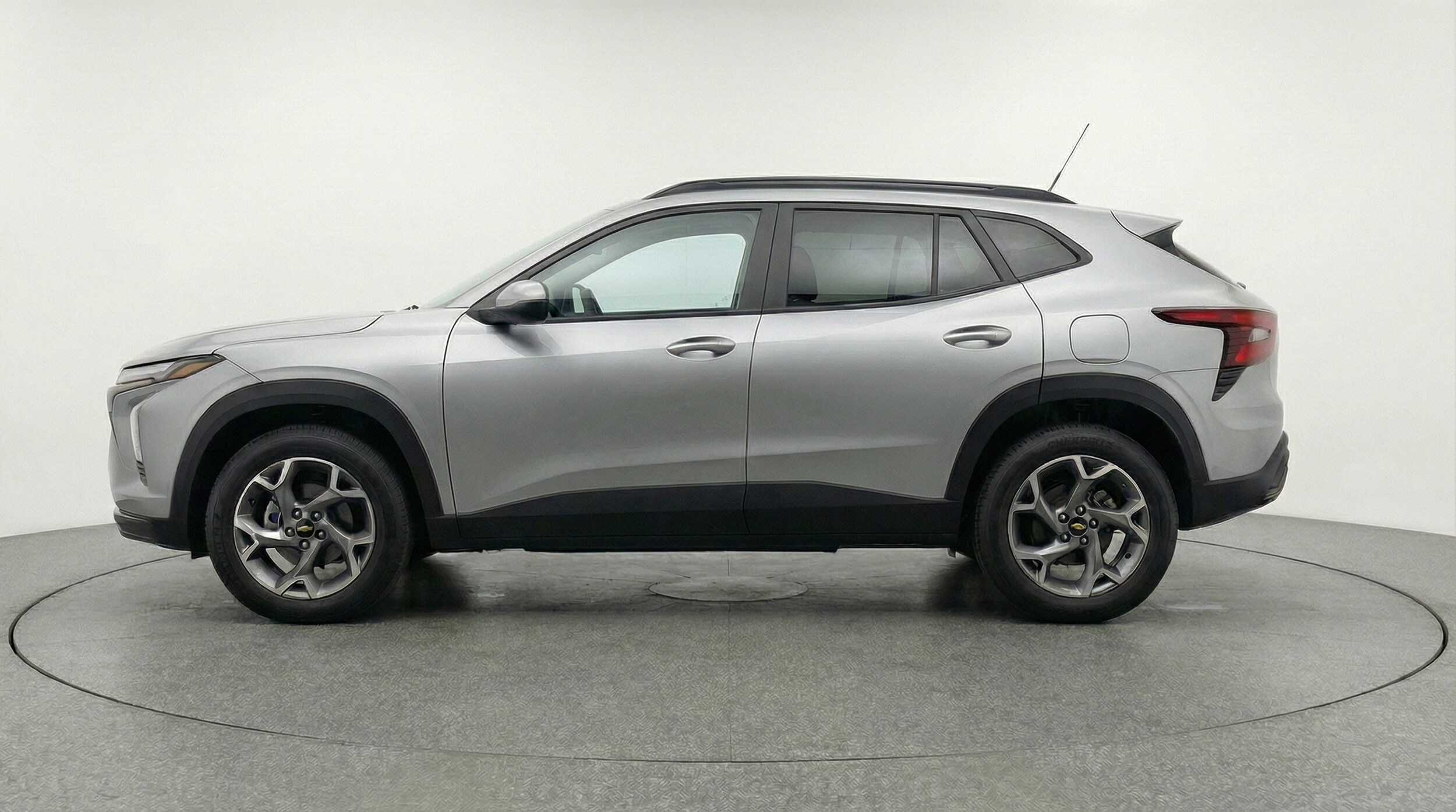 Thumbnail: 2025 Chevrolet Trax - 4