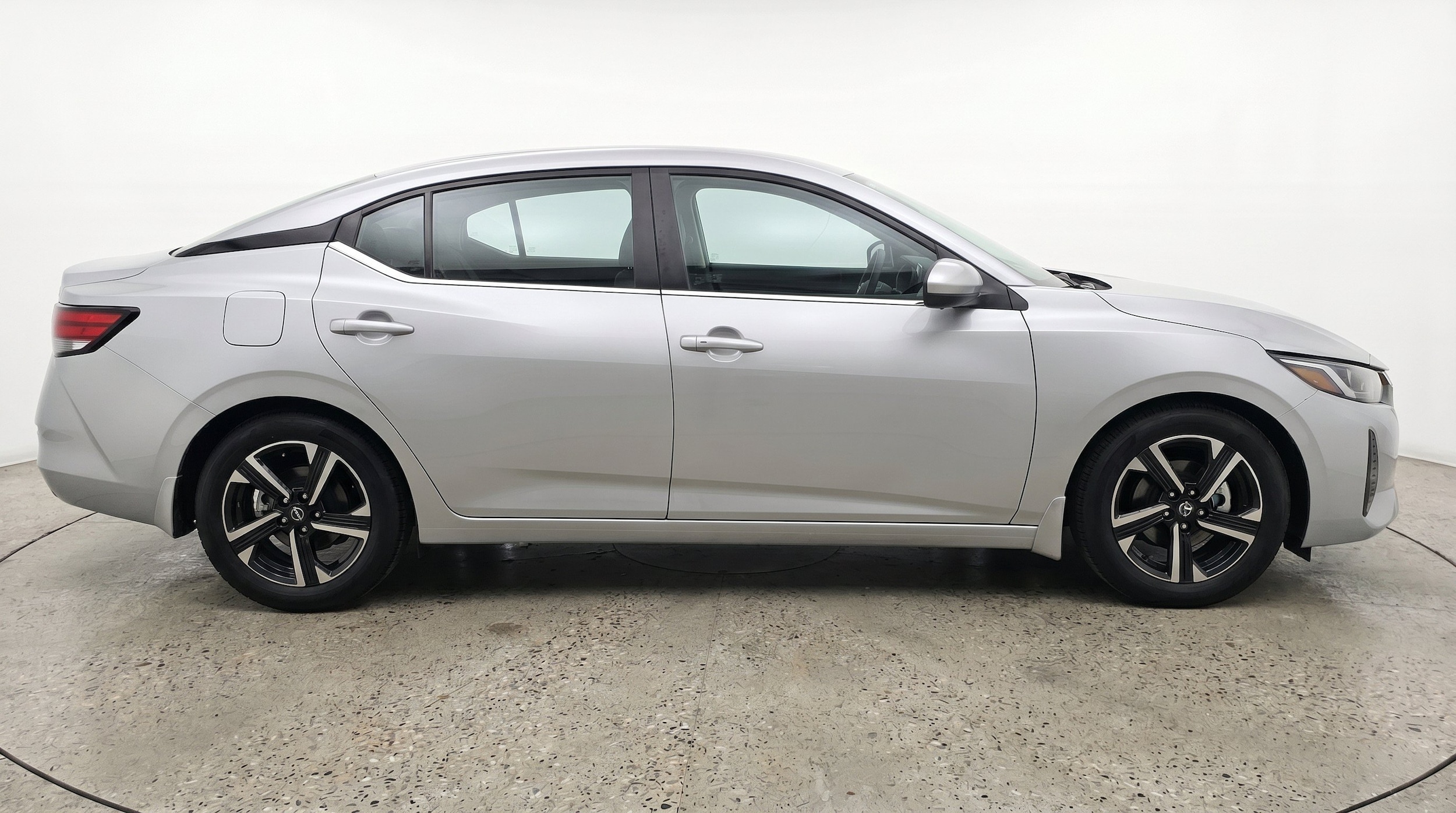 Thumbnail: 2025 Nissan Sentra - 10