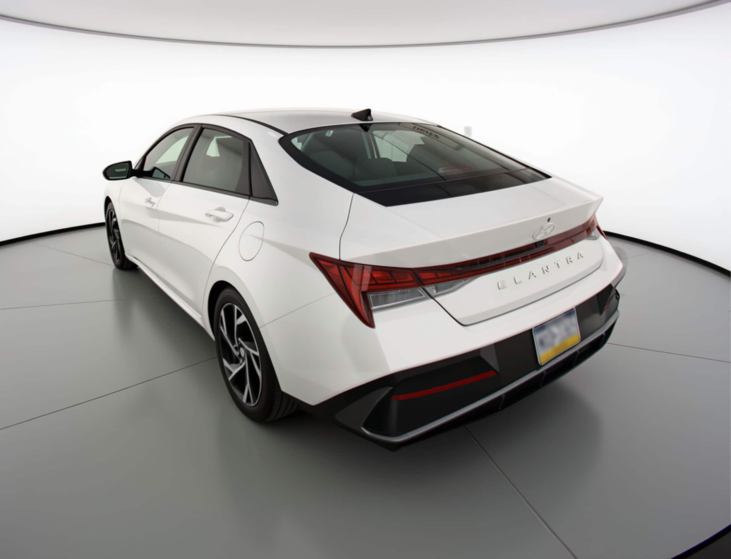 Thumbnail: 2025 Hyundai Elantra - 5