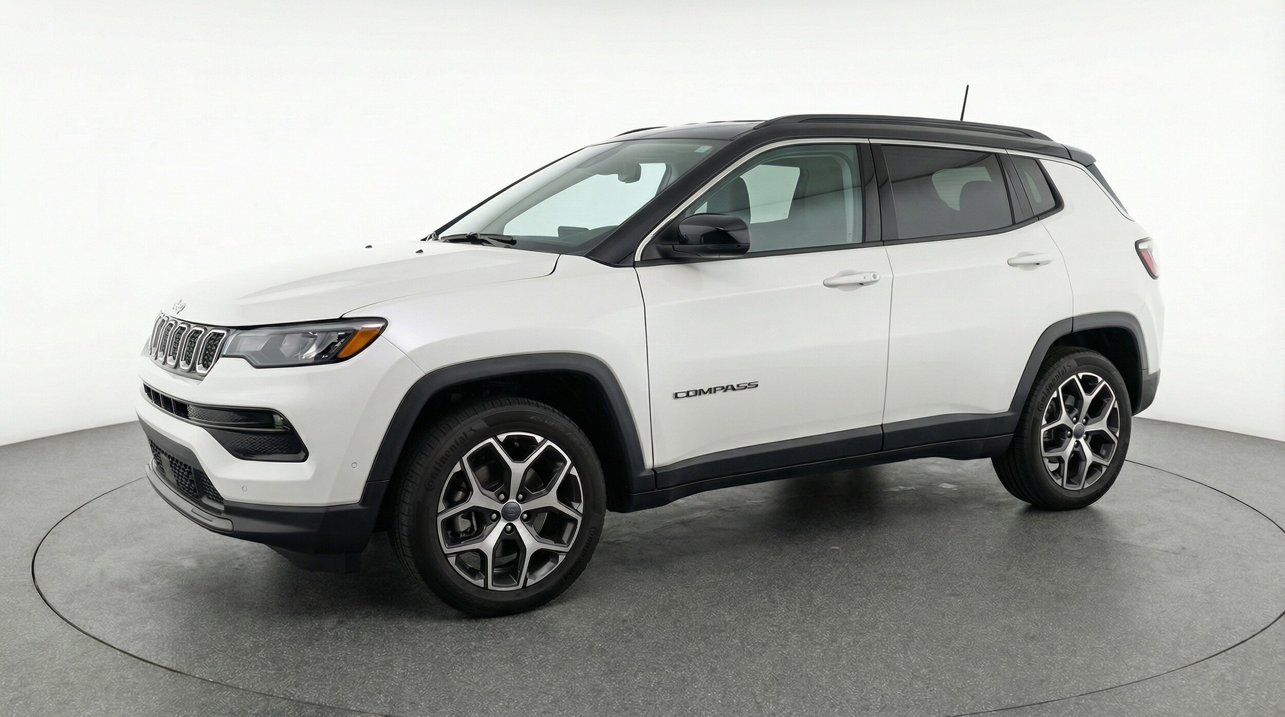 Thumbnail: 2025 Jeep Compass - 3